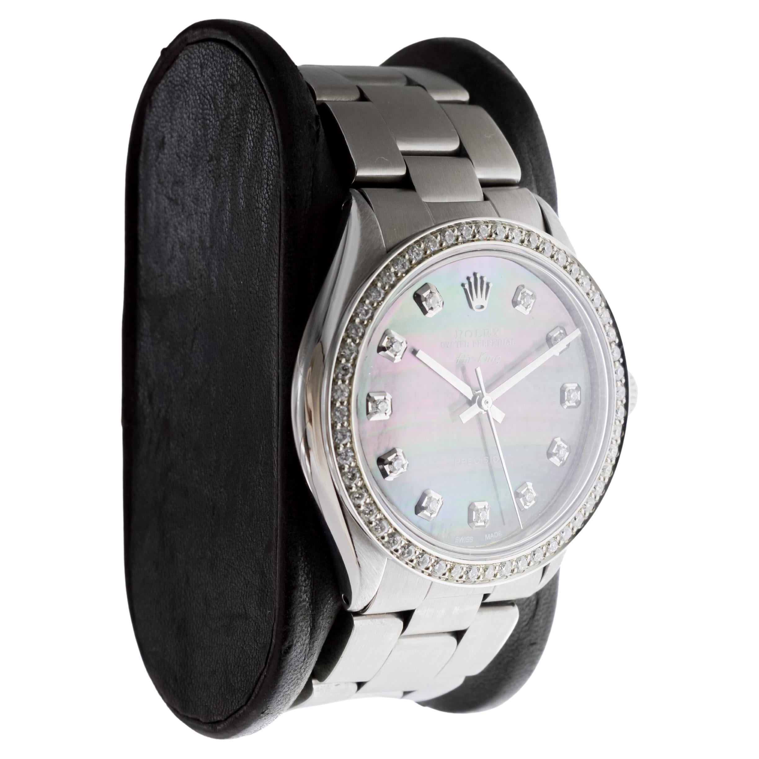 FACTORY / HOUSE: Rolex Watch Company
STYLE / REFERENCE: Air King / Reference 5500-1002
METAL / MATERIAL: Stainless Steel
CIRCA / YEAR: 1970's
DIMENSIONS / SIZE: Length 39mm X Diameter 35mm
MOVEMENT / CALIBER: Perpetual Winding / 26 Jewels / Caliber