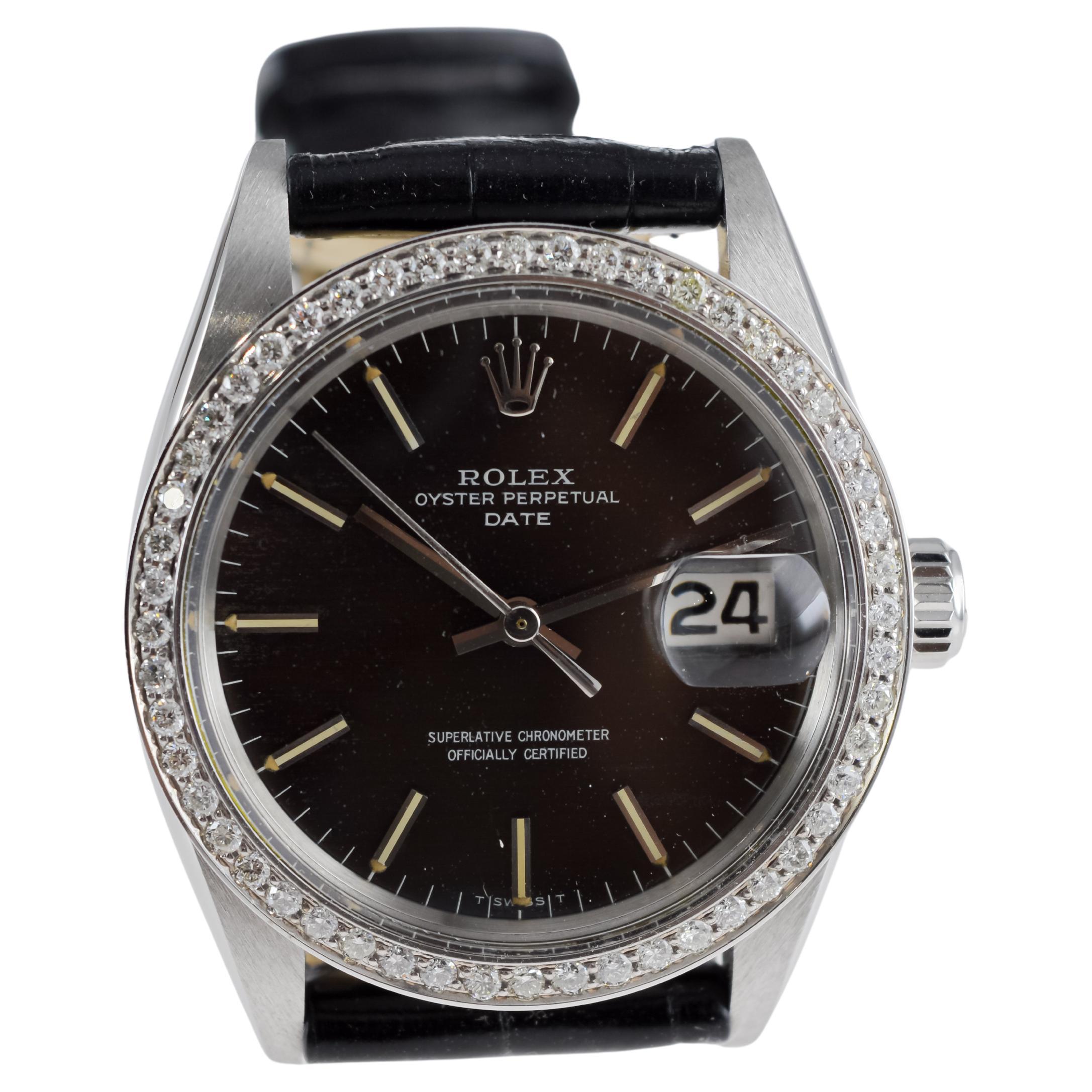 Rolex modello data in acciaio con raro quadrante nero, anni '60 circa, con ghiera personalizzata in vendita 5
