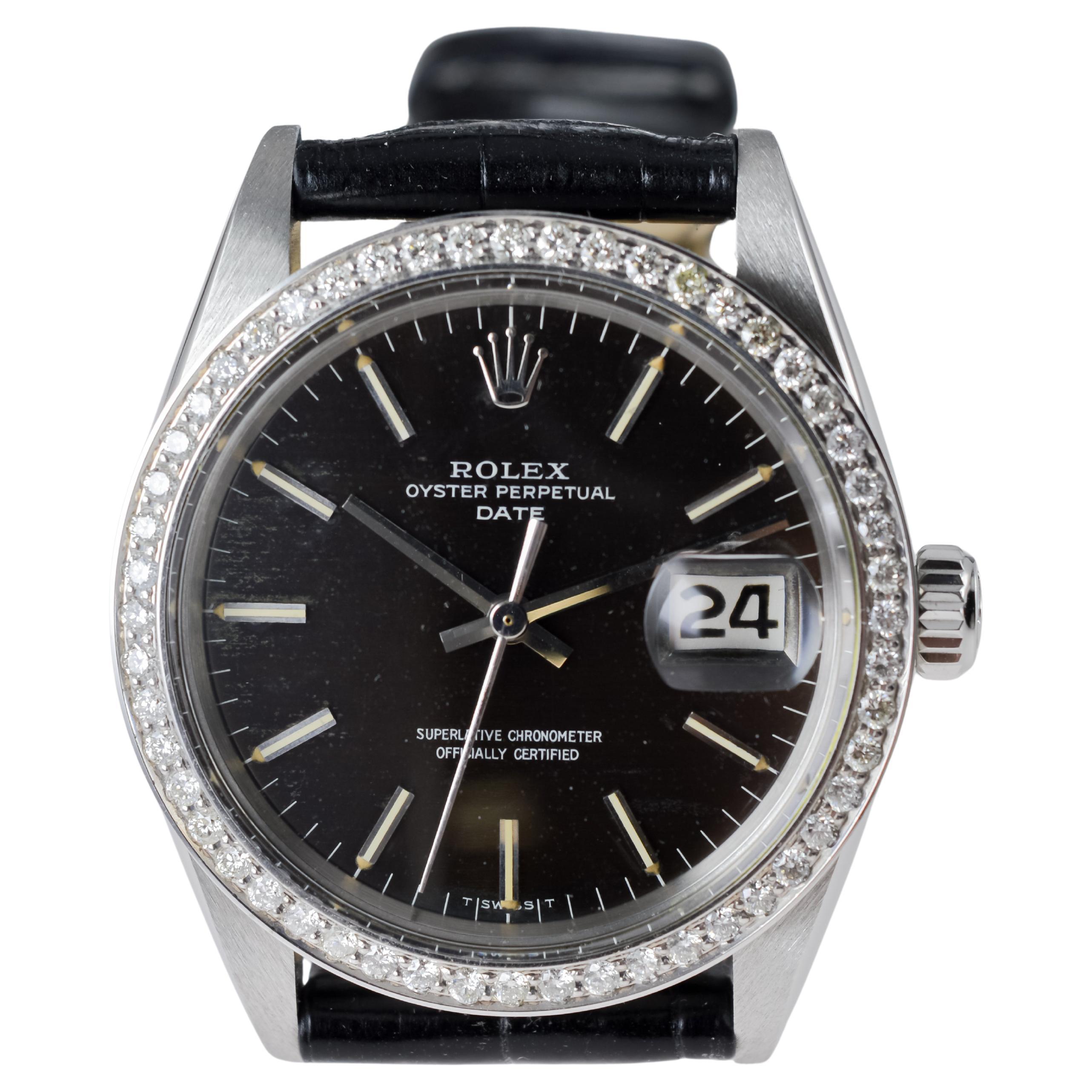 Rolex modello data in acciaio con raro quadrante nero, anni '60 circa, con ghiera personalizzata in vendita 6
