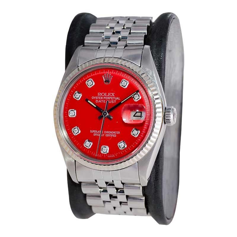 Rolex Montre Datejust en acier avec cadran rouge personnalisé et index en diamants, années 1970 en vente 1