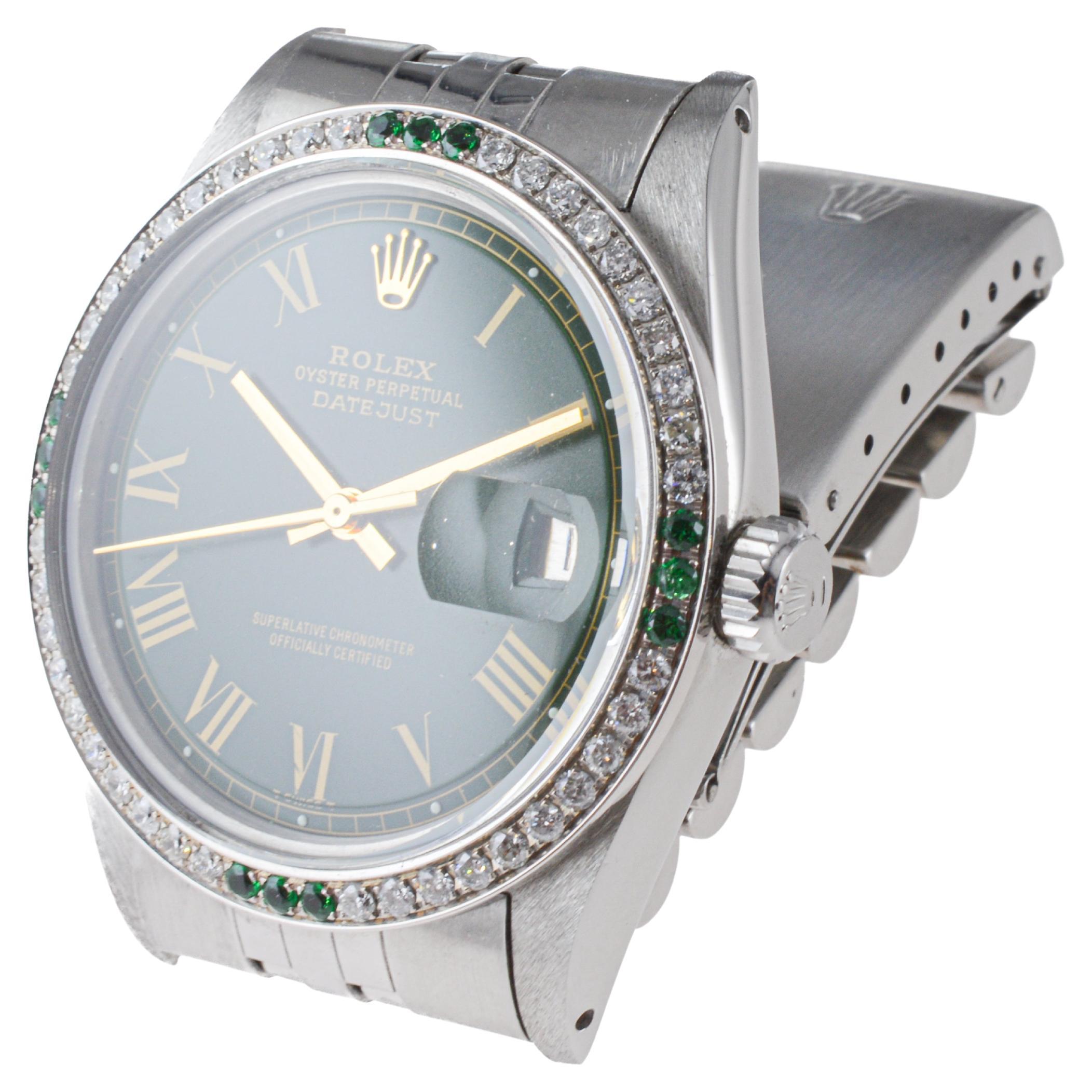 Rolex Datejust in acciaio con quadrante verde personalizzato e lunetta di diamanti circa, anni '70 in vendita 6
