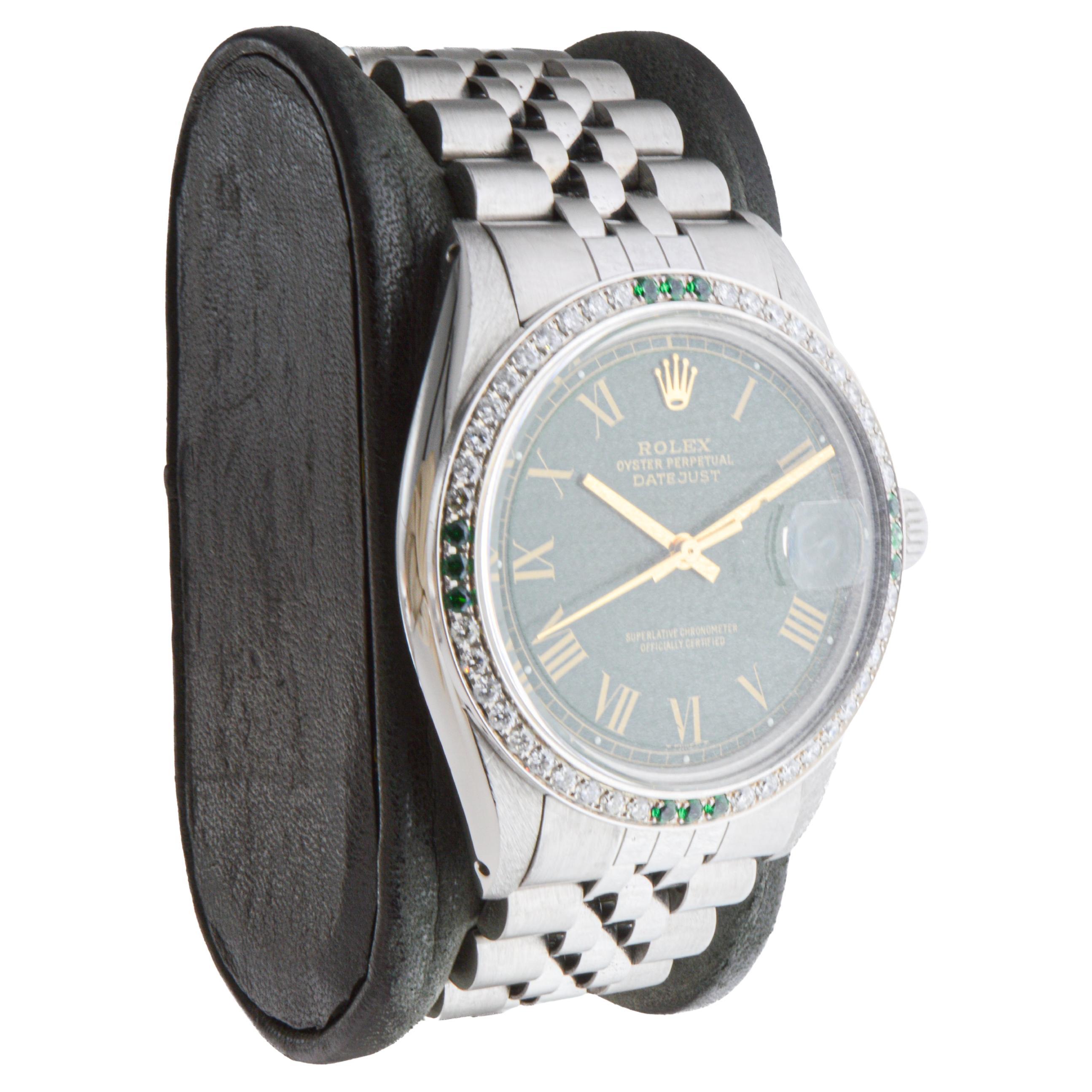 Moderno Rolex Datejust in acciaio con quadrante verde personalizzato e lunetta di diamanti circa, anni '70 in vendita