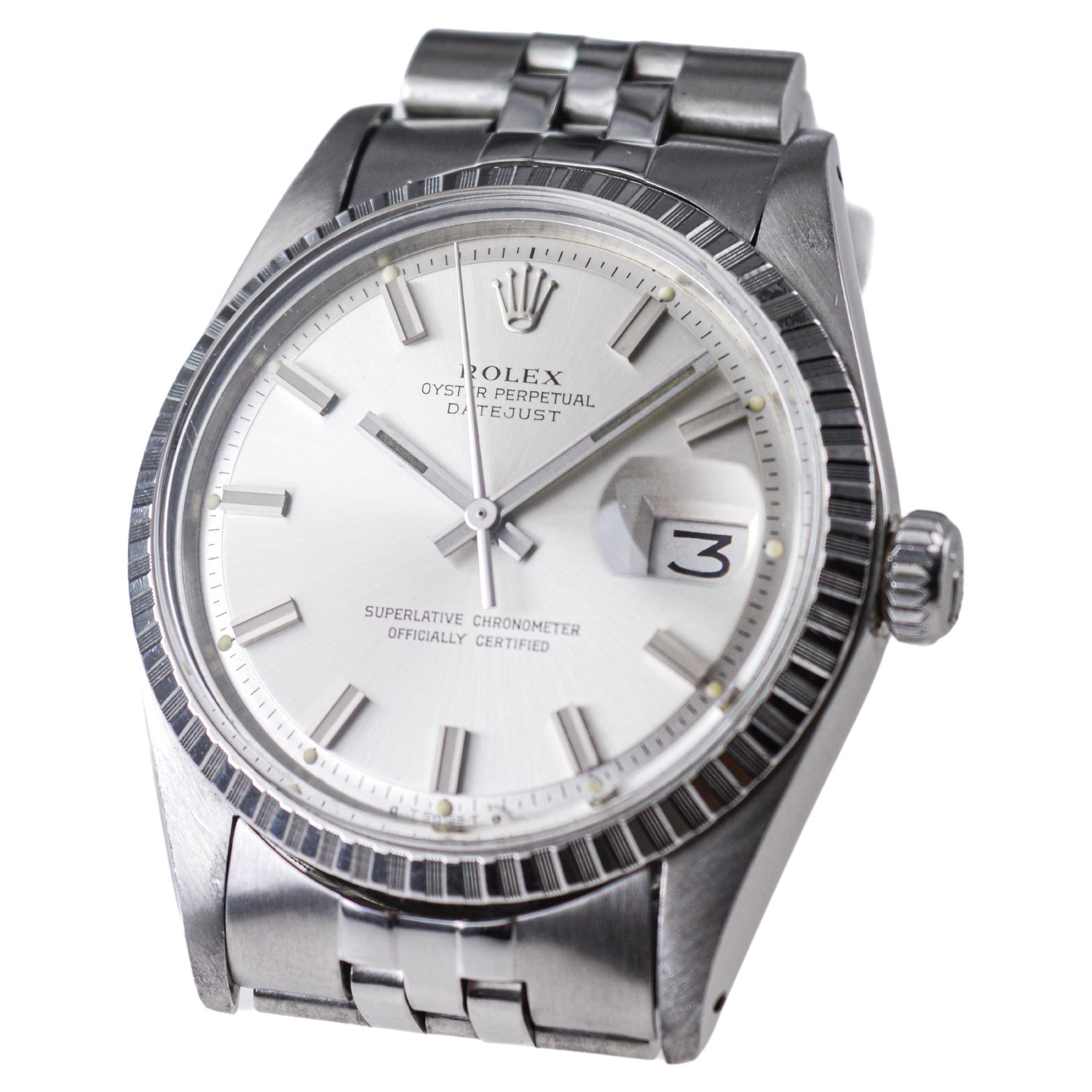 Rolex Steel Datejust with Exceptional Factory Original Silvered Dial circa 1970s For Sale 3