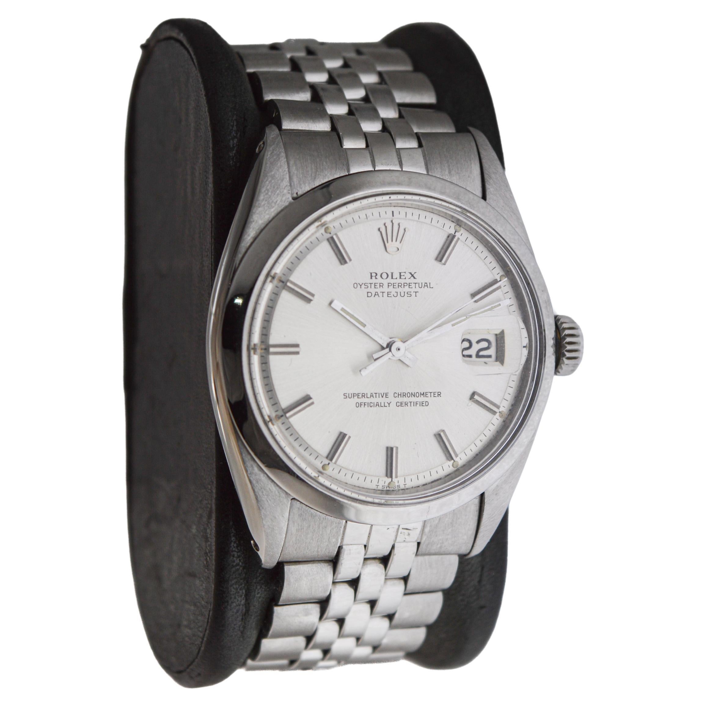 Moderne Rolex Datejust avec cadran d'origine d'usine, lunette polie rare, années 1960 en vente
