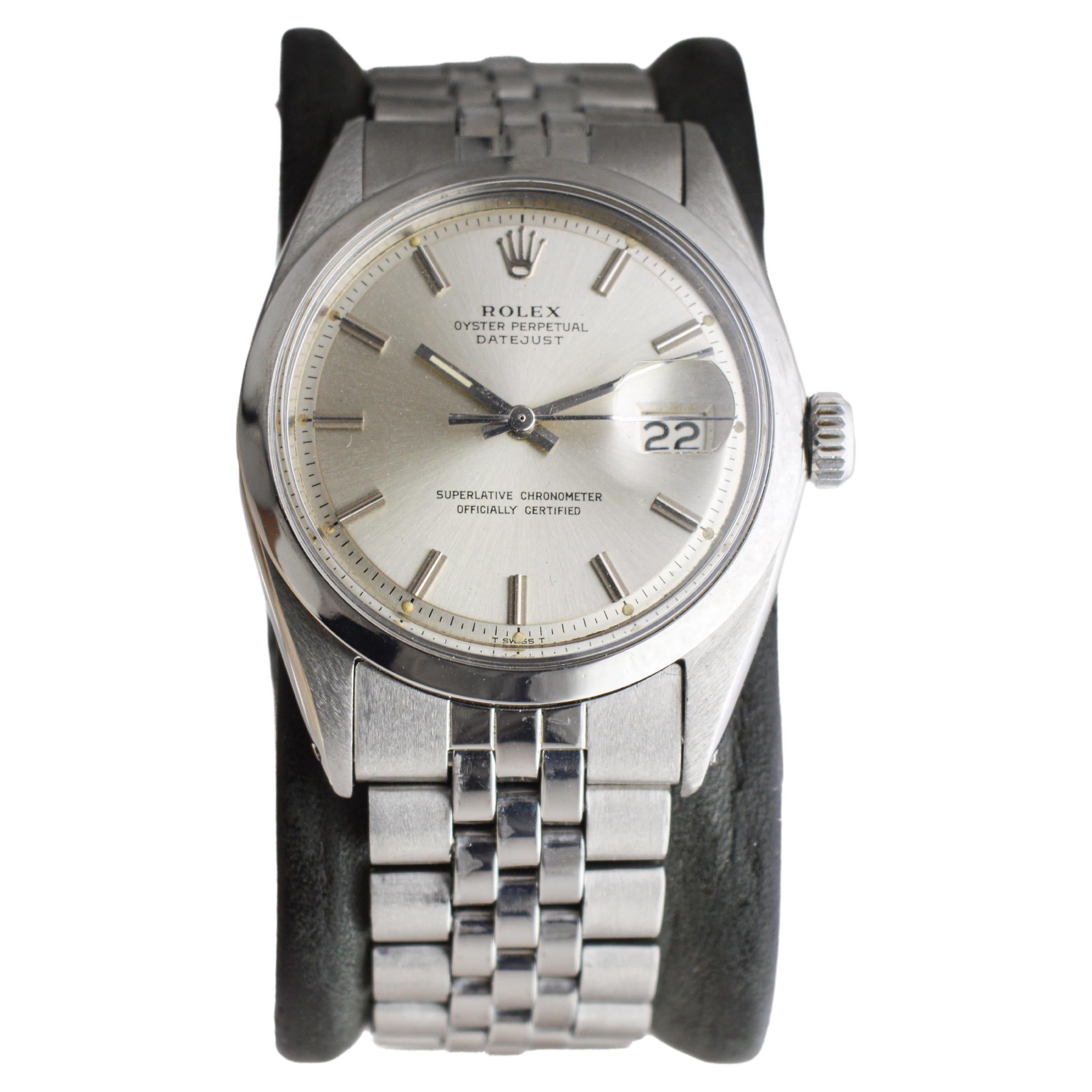 Rolex Datejust avec cadran d'origine d'usine, lunette polie rare, années 1960 Excellent état - En vente à Long Beach, CA