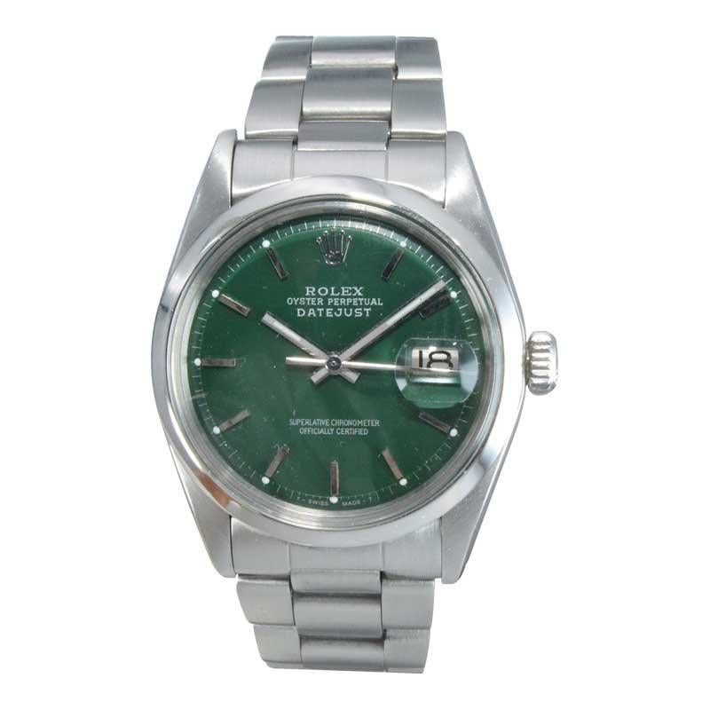 Modernista Rolex Datejust in acciaio con rara lunetta lucida e quadrante verde personalizzato della metà degli anni '70 in vendita