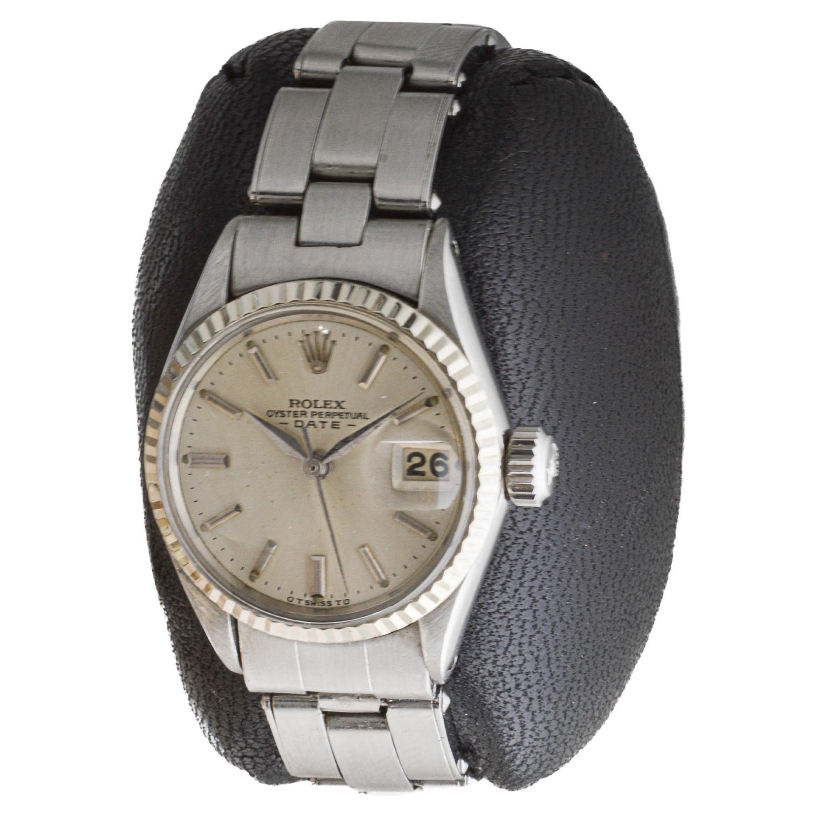 Rolex Steel Ladies Oyster Perpetual Date with Factory Original Silvered Dial In Excellent Condition For Sale In Long Beach, CA