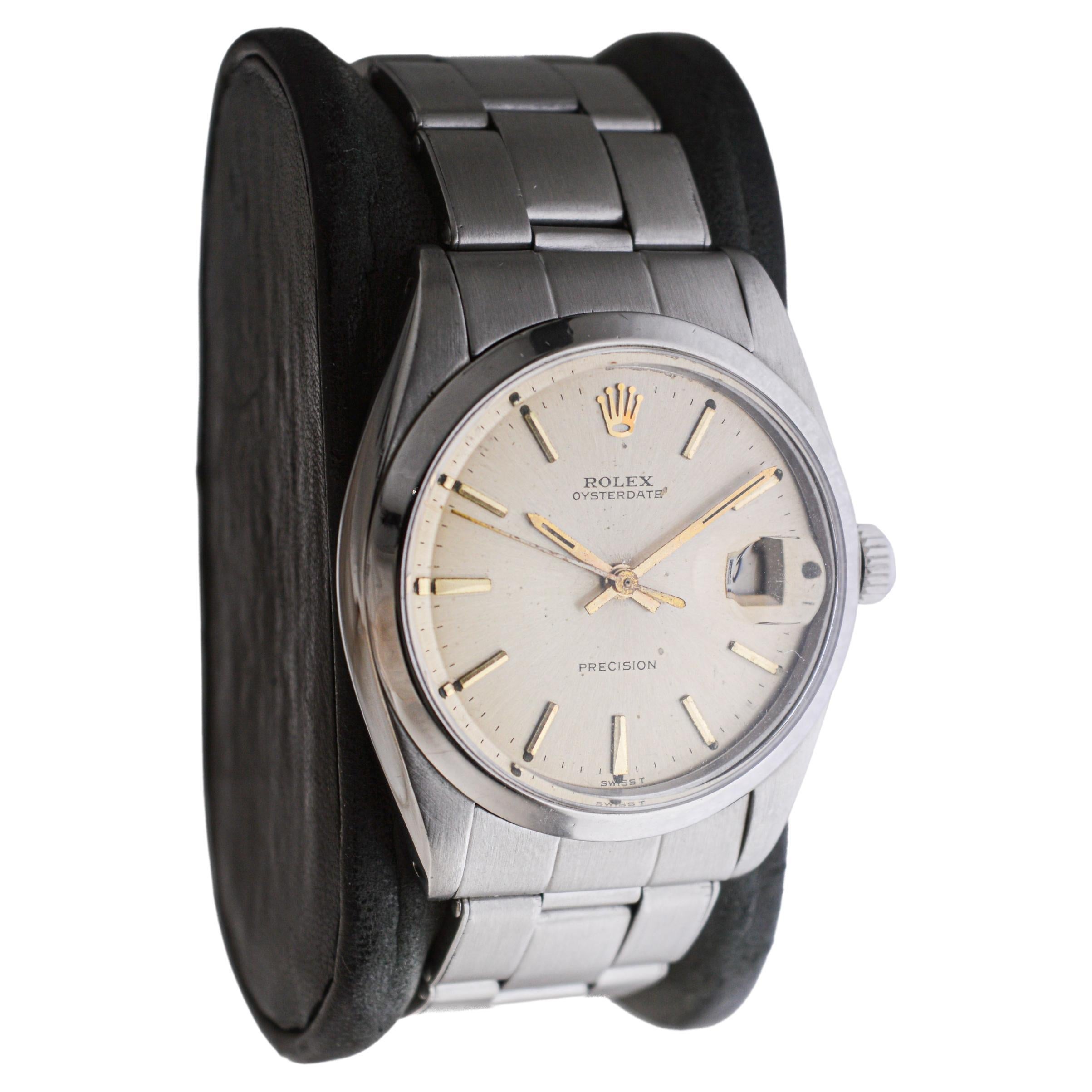 FACTORY / HOUSE: Rolex Watch Company
STYLE / REFERENCE: Oyster Date / Reference 6694
METAL / MATERIAL: Stainless Steel
CIRCA / YEAR: 1960's
DIMENSIONS / SIZE: Length 42mm X Diameter 35mm
MOVEMENT / CALIBER: Manual Winding / 17 Jewels / Caliber