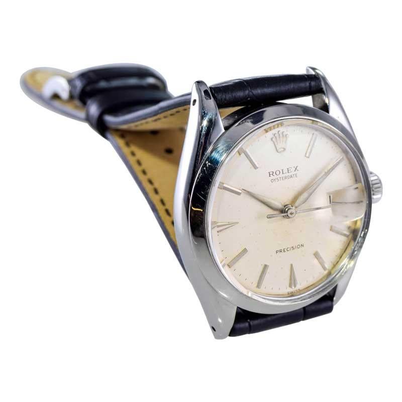 Rolex Steel Oysterdate with Original Vintage Dial with a Patinated Dial 1960's In Excellent Condition For Sale In Long Beach, CA