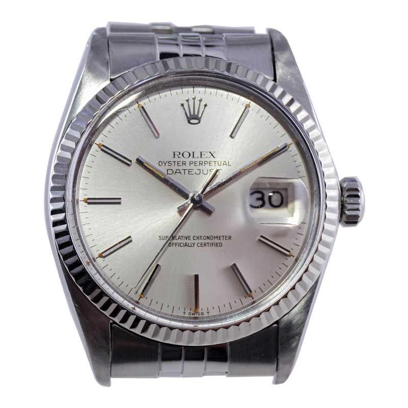 Rolex Steel Quickset Datejust with Exceptional Original Silver Dial 1970's For Sale 3