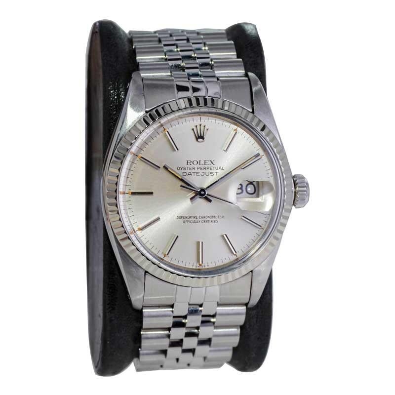 Rolex Steel Quickset Datejust with Exceptional Original Silver Dial 1970's In Excellent Condition For Sale In Long Beach, CA