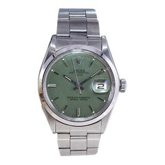 Rolex Stahl Oyster Perpetual Date mit maßgefertigtem salbeigrünem Zifferblatt 1970er Jahre