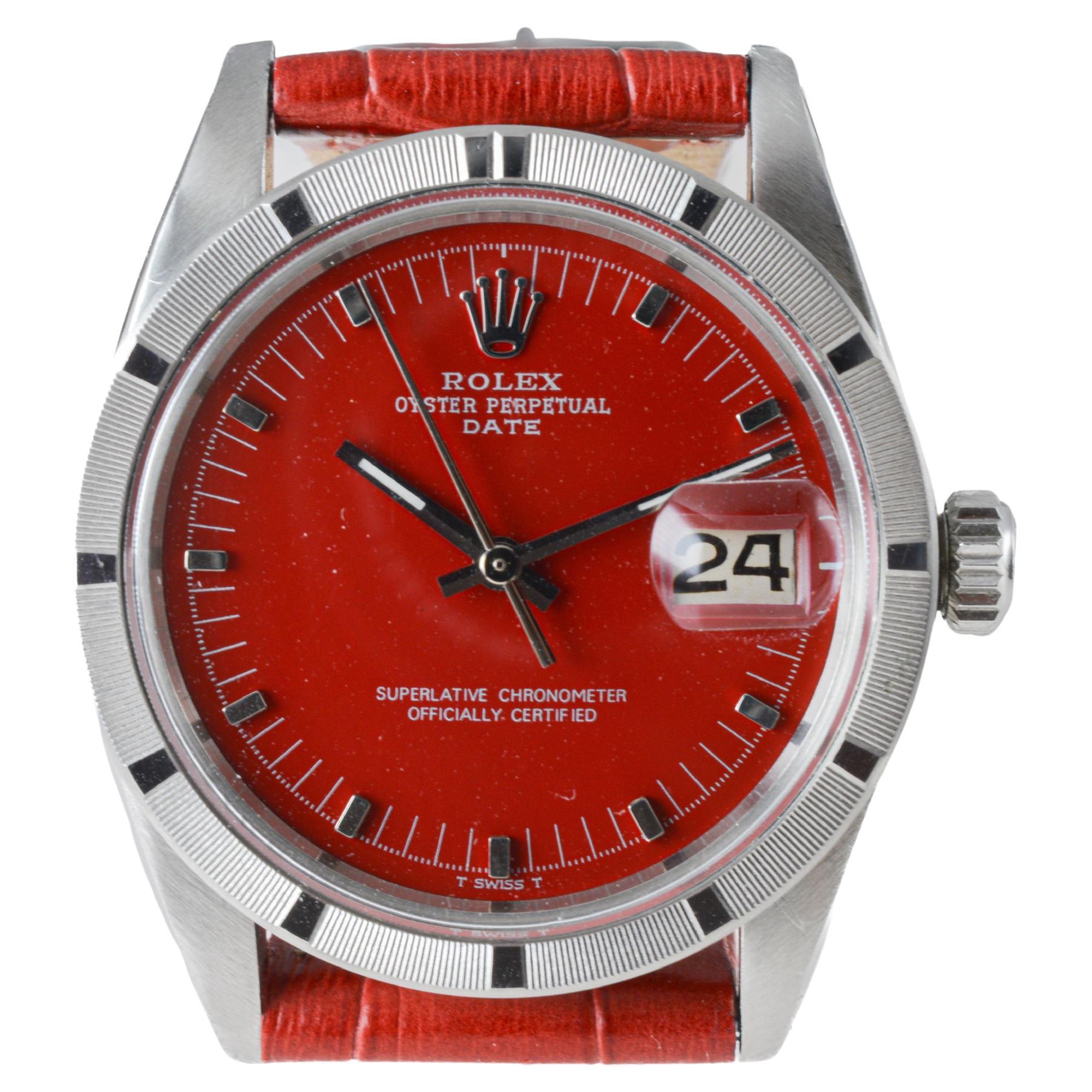 Rolex Oyster Perpetual Date avec cadran rouge personnalisé et lunette tournée par moteur en vente 5