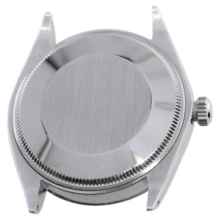 Rolex Oyster Perpetual Date avec cadran rouge personnalisé et lunette tournée par moteur en vente 8