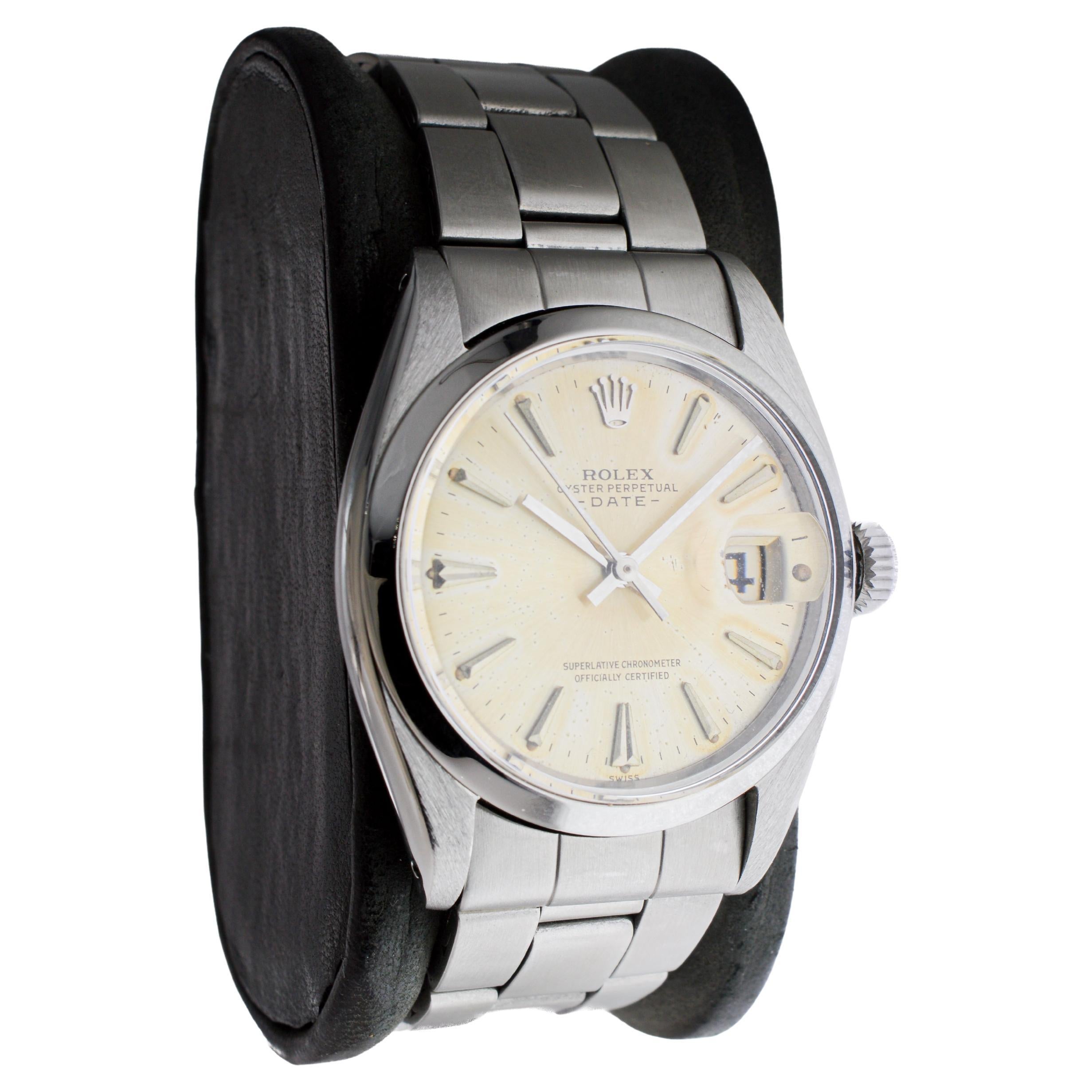 FACTORY / HOUSE: Rolex Watch Company
STYLE / REFERENCE: Oyster Perpetual Date / Reference 1500
METAL / MATERIAL: Stainless Steel
CIRCA / YEAR: 1962
DIMENSIONS / SIZE: Length 42mm X Diameter 35mm
MOVEMENT / CALIBER: Perpetual Winding / 26 Jewels /