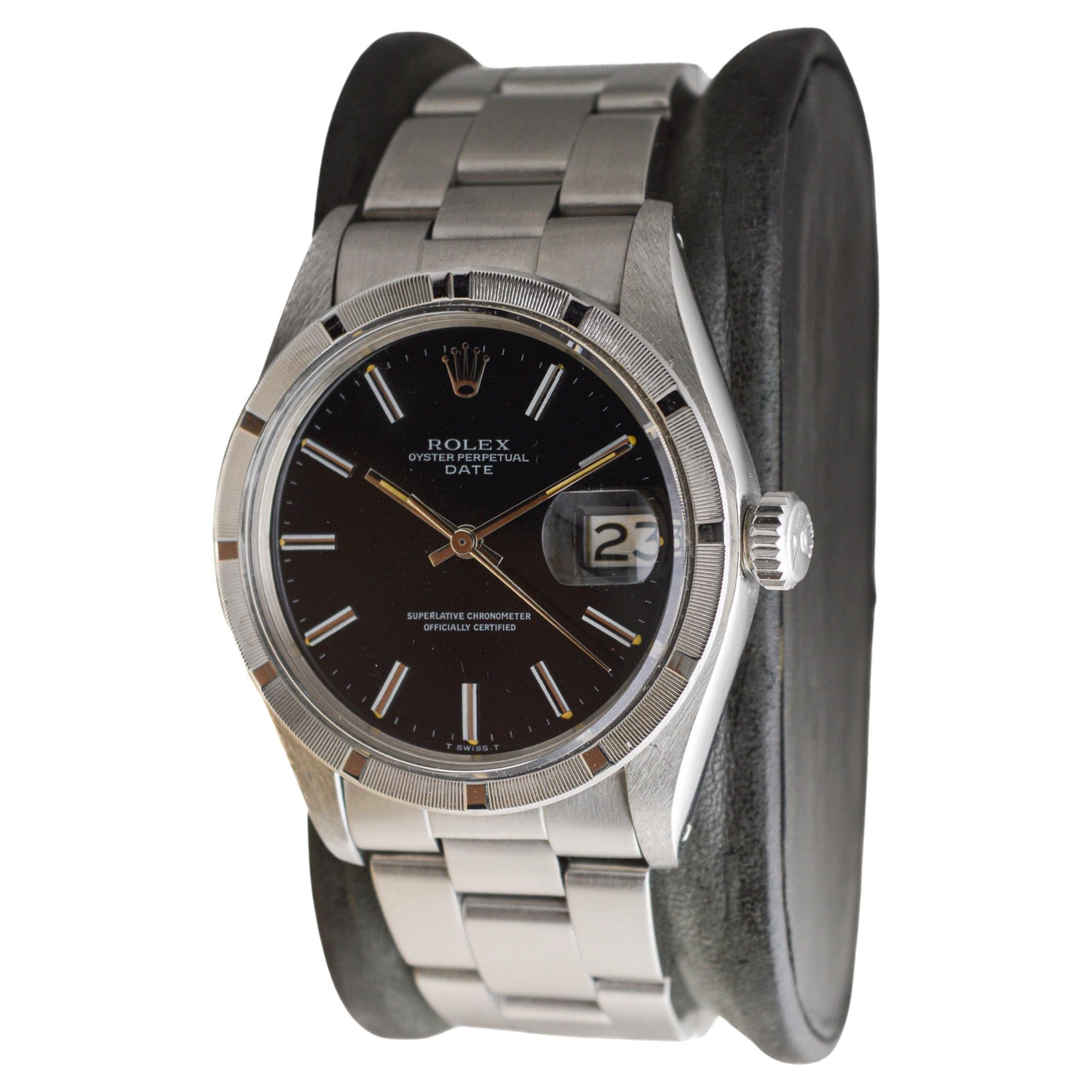 Rolex Steel Oyster Perpetual Date avec cadran noir et lunette tournante Unisexe en vente