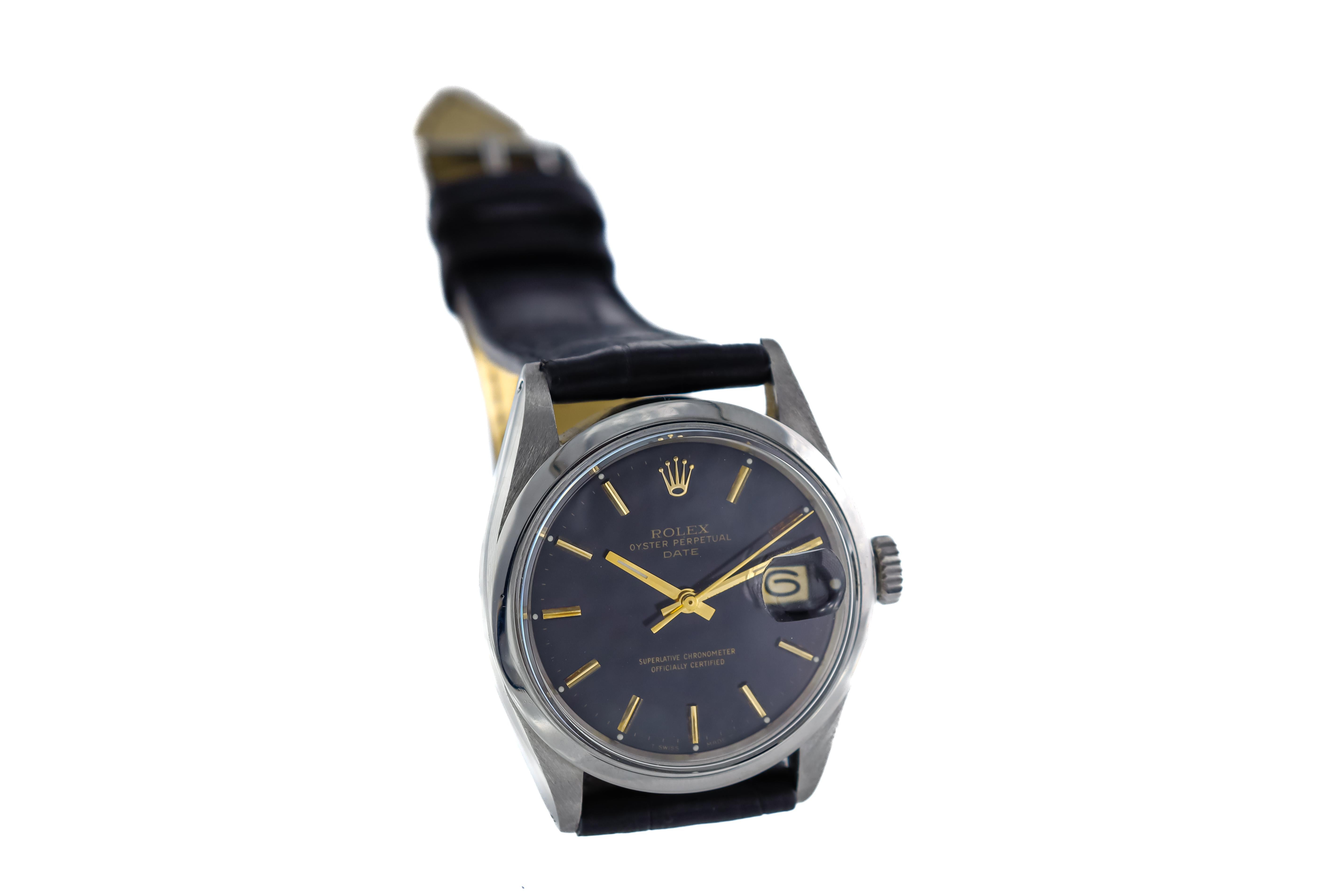 Rolex Montre Oyster Perpetual Date en acier avec cadran noir d'origine rare et index dorés en vente 2