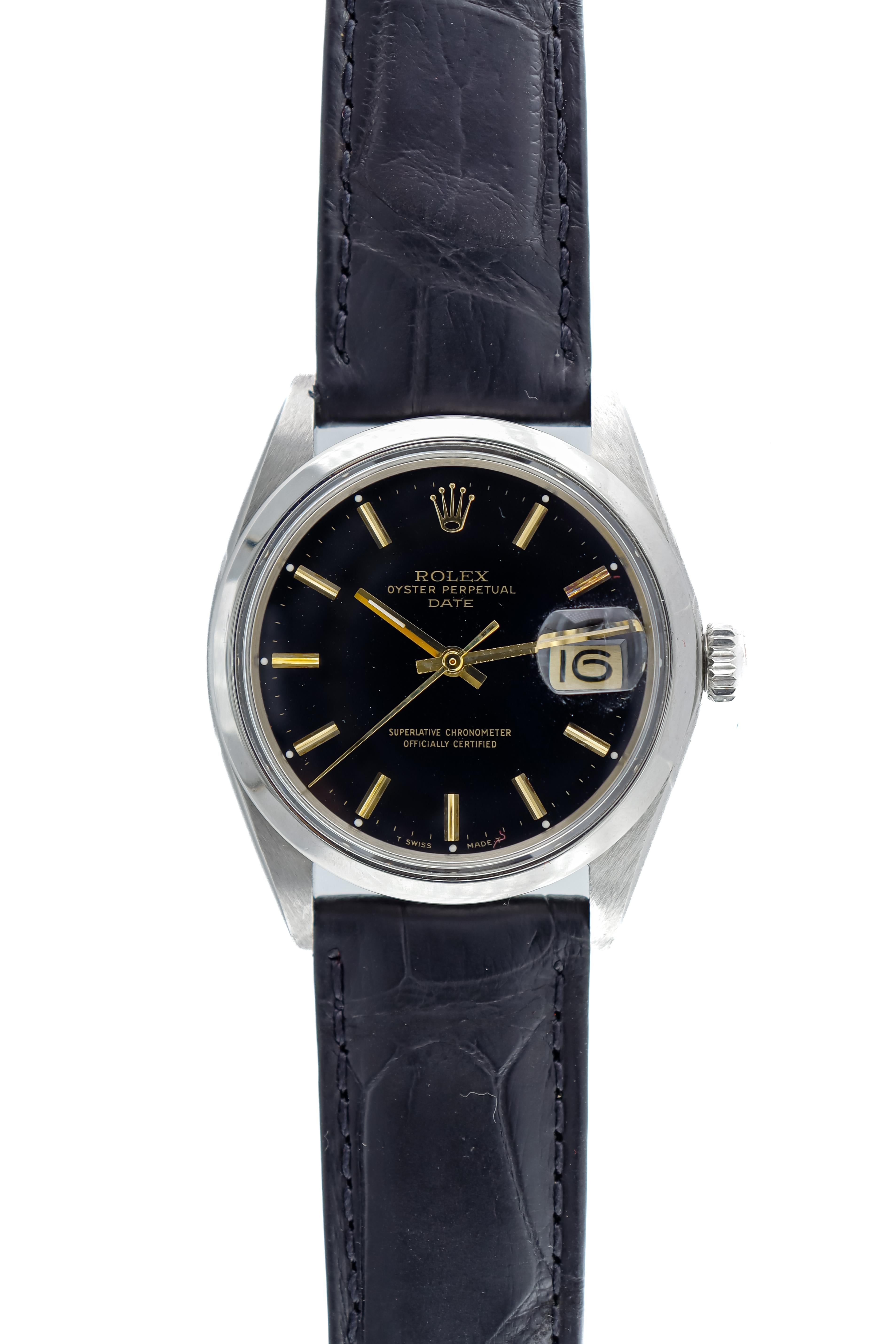 Rolex Montre Oyster Perpetual Date en acier avec cadran noir d'origine rare et index dorés en vente 5