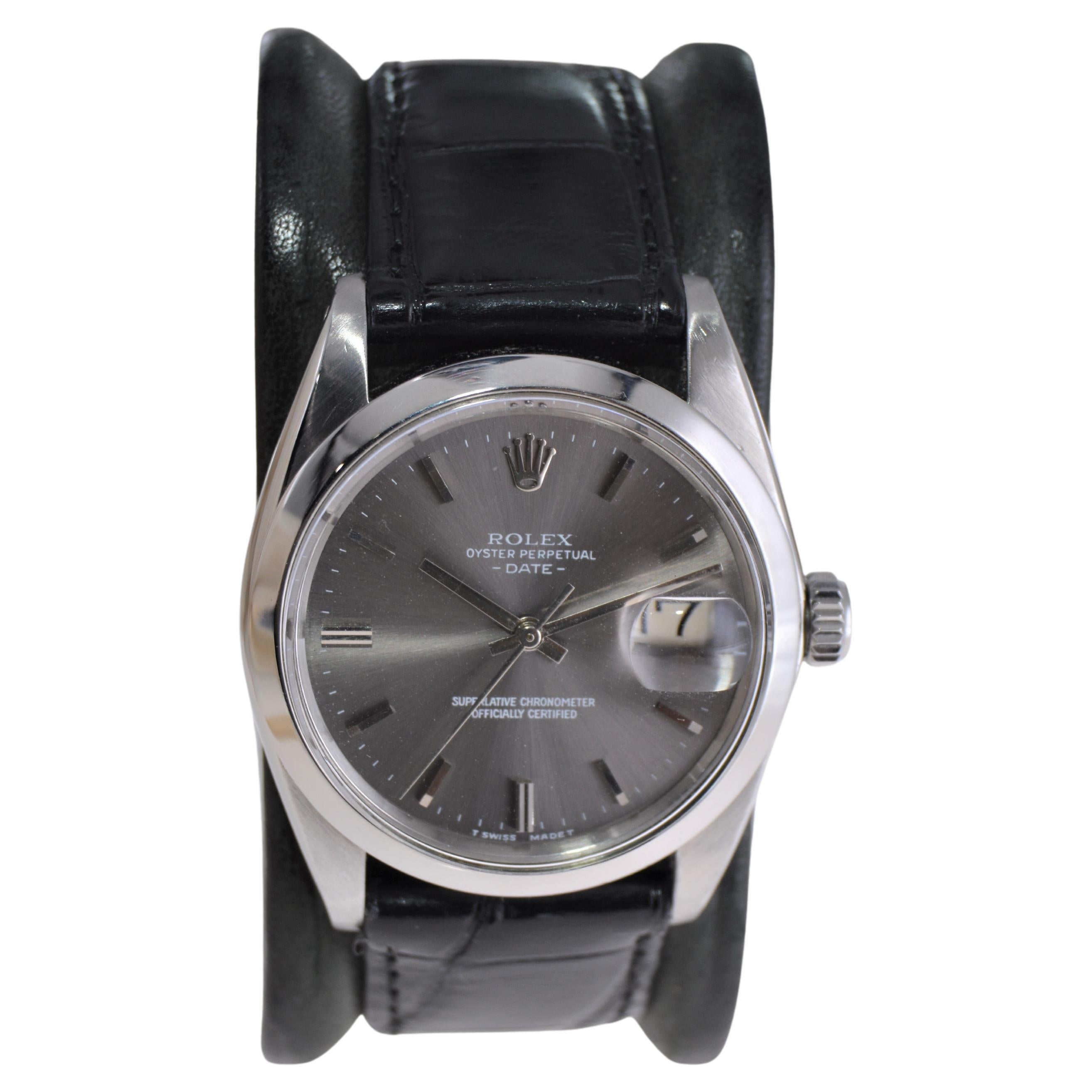 Rolex Oyster Perpetual Date in acciaio con raro quadrante originale color carbone, anni '60