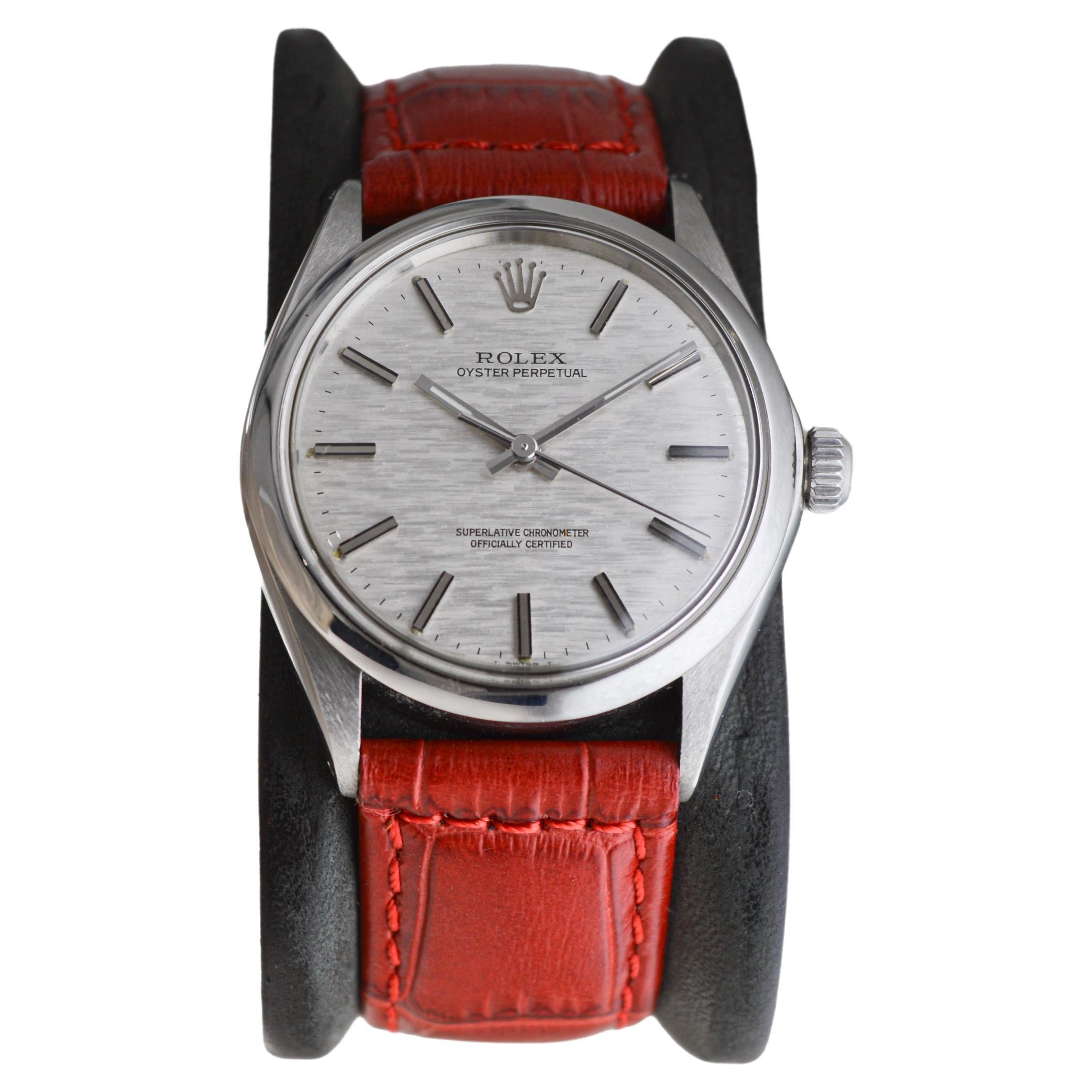 Rolex Steel Oyster Perpetual avec cadran gravé d'origine circa 1970's Excellent état - En vente à Long Beach, CA