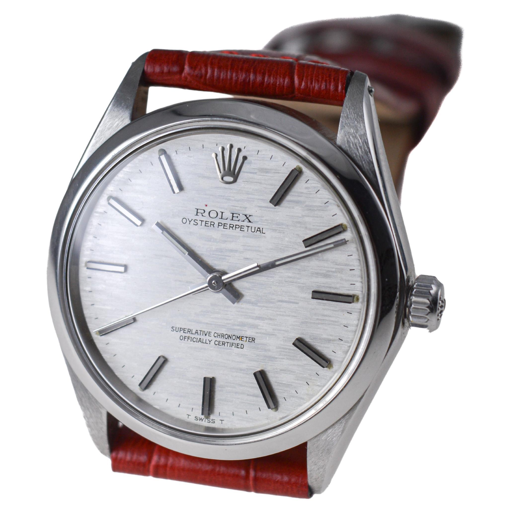 Rolex Steel Oyster Perpetual avec cadran gravé d'origine circa 1970's en vente 4