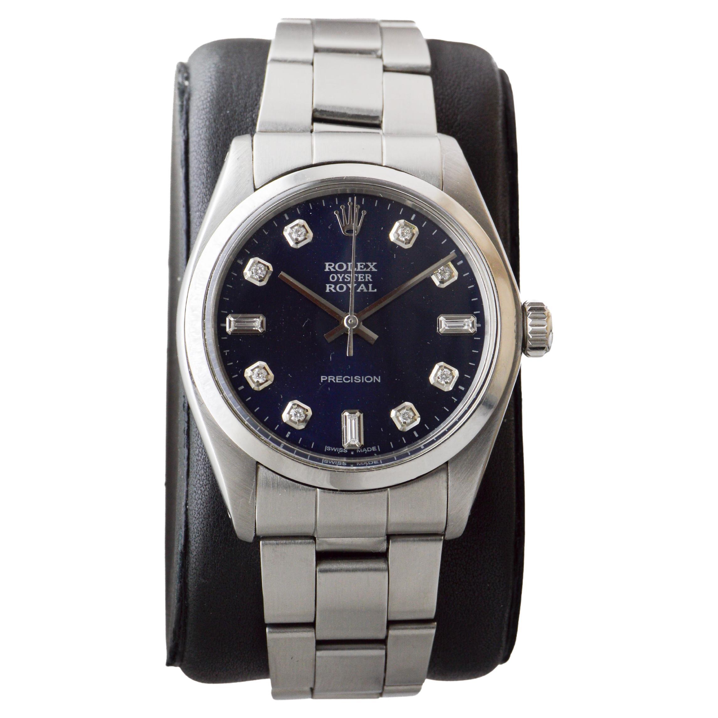 Rolex Oyster in acciaio con quadrante blu navy personalizzato e indici con diamanti a baguette