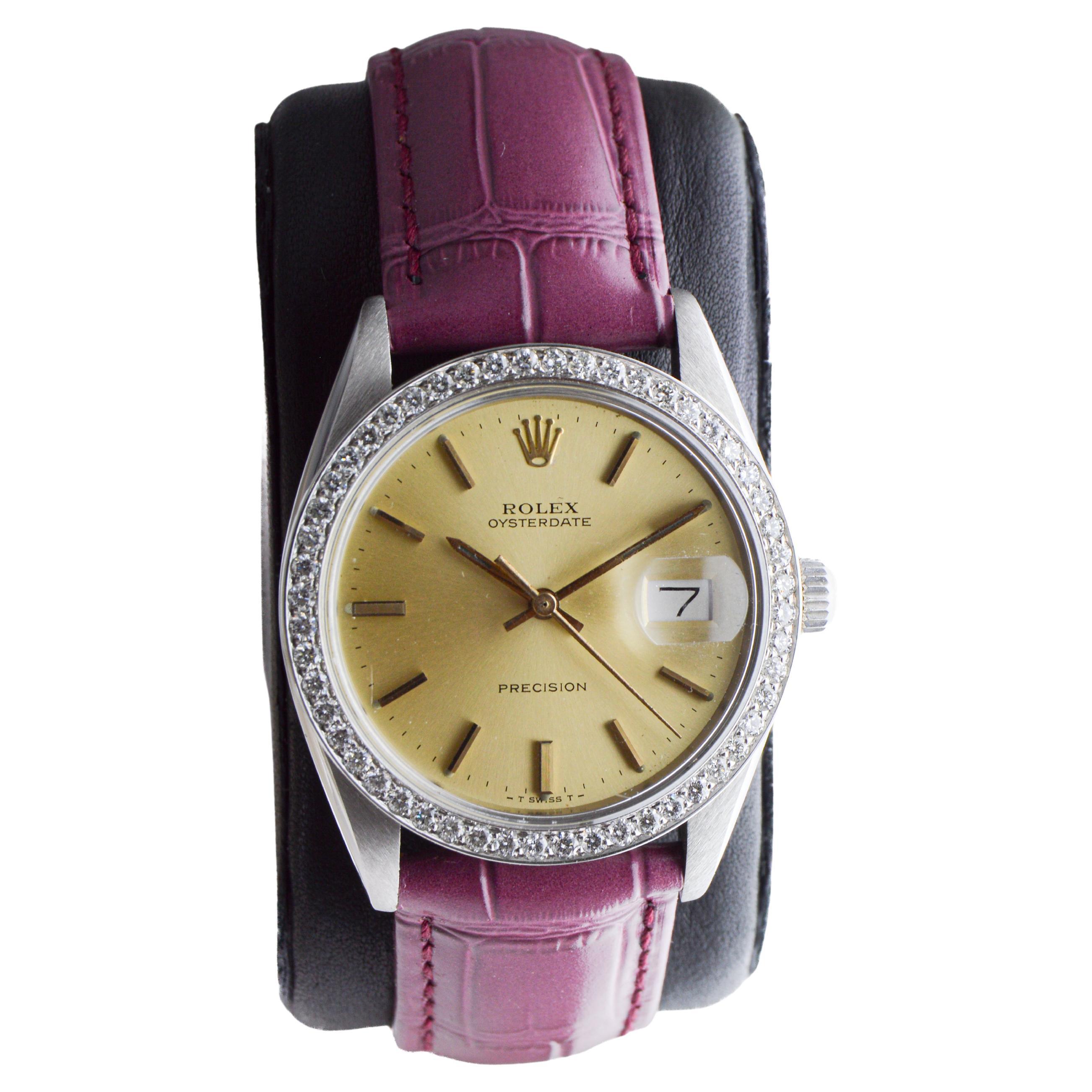 Rolex Oysterdate de acero con bisel de diamantes hecho a medida y esfera original Años 70 en Excelente estado para la venta en Long Beach, CA