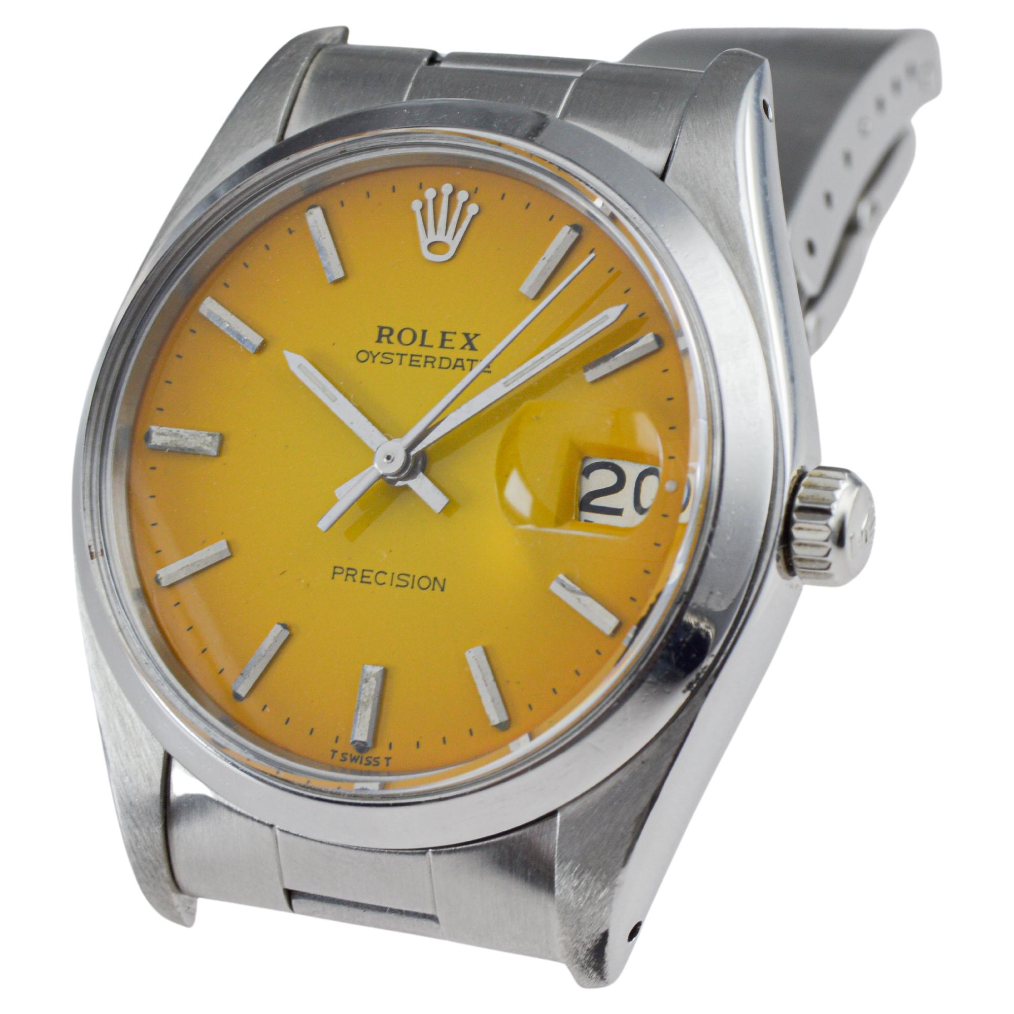 Rolex Oysterdate en acier avec cadran à vignettes jaune, vers 1970 en vente 7