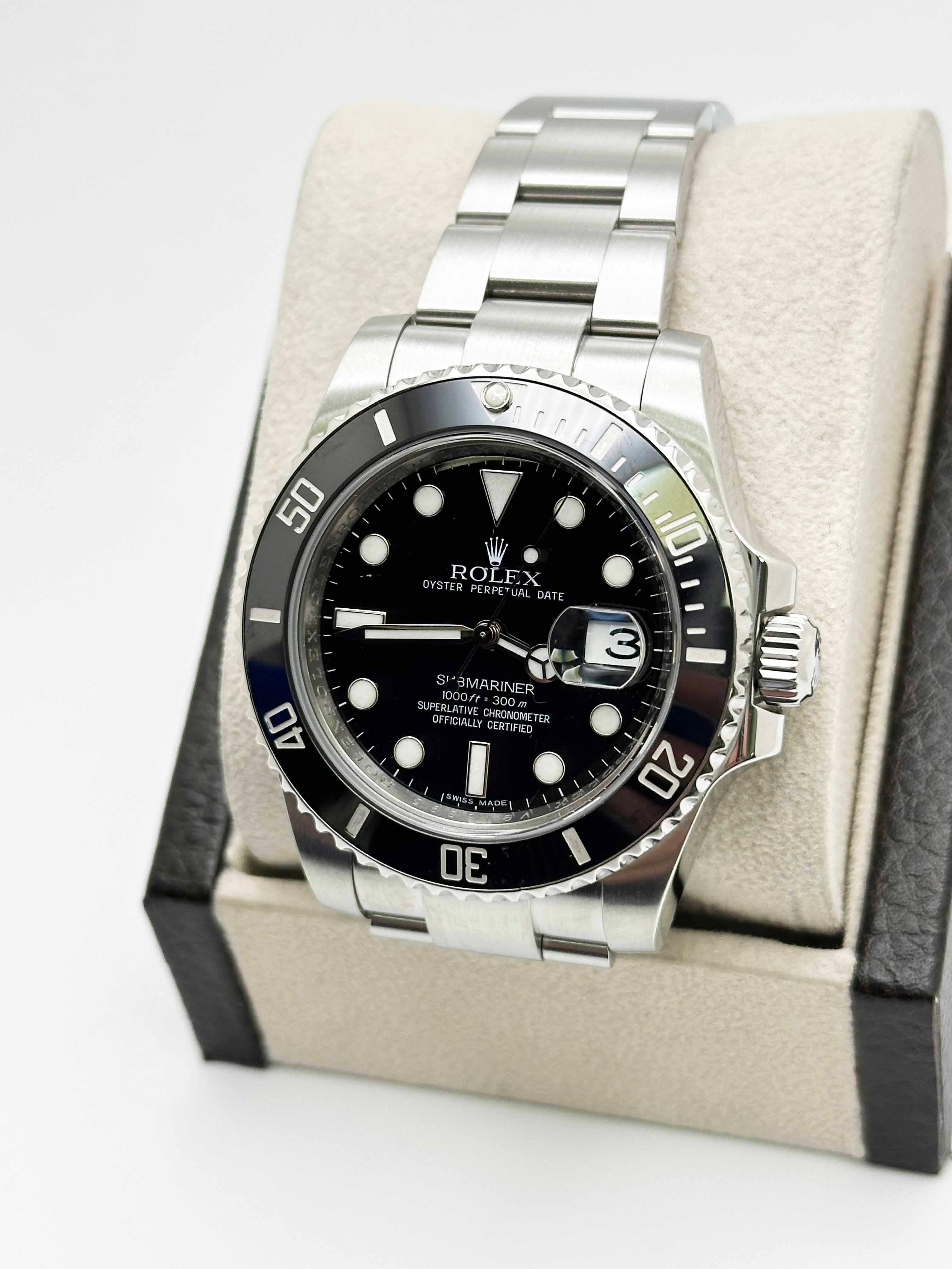 Rolex Submariner 116610 Date Black Ceramic Stainless Steel Box In Excellent Condition In San Diego, CA