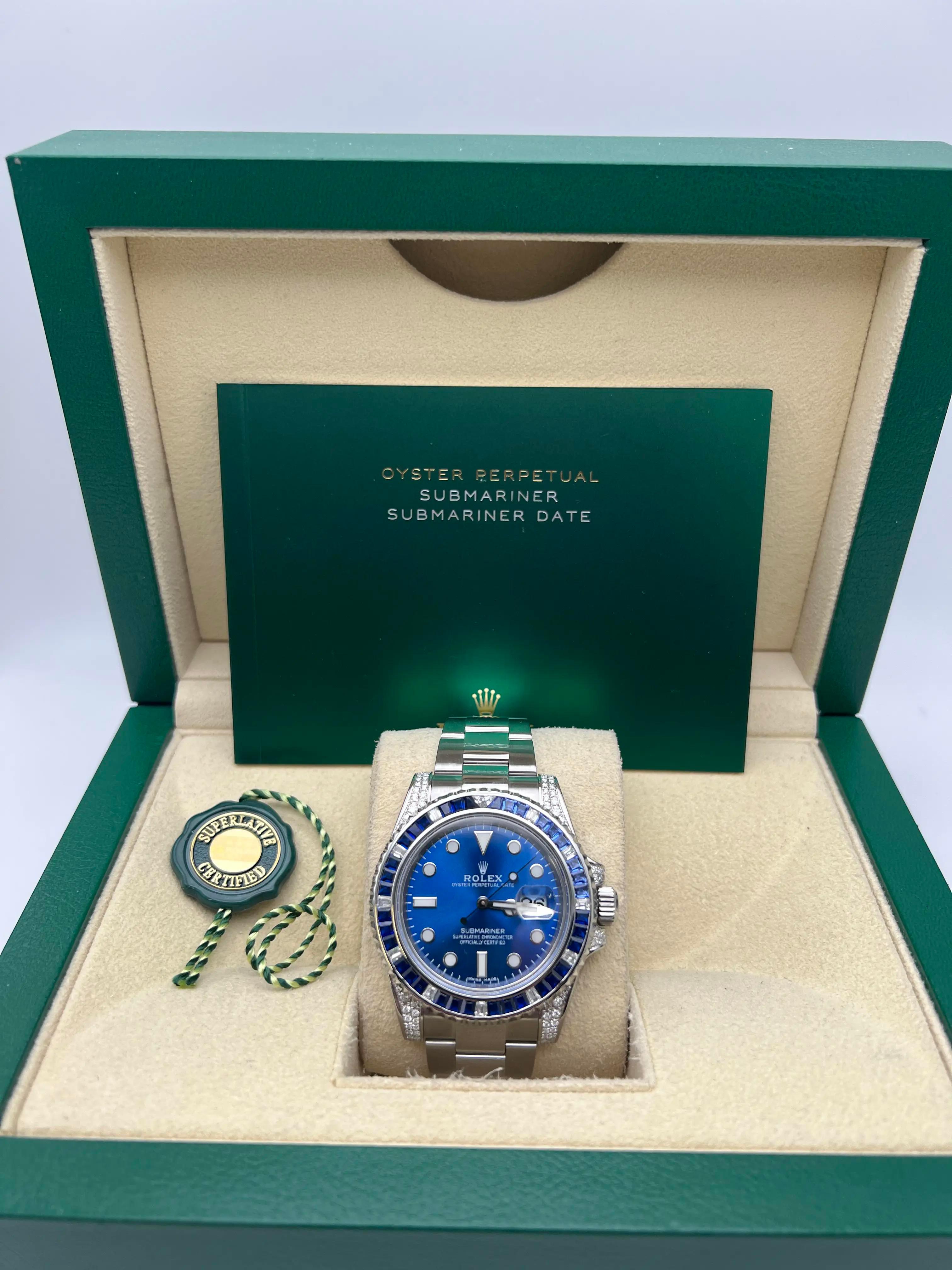 Rolex Submariner 116610LN, con bisel y esfera personalizados inspirados en el Rolex 116659SABR. Esta impresionante pieza cuenta con un bisel personalizado, con diamantes y zafiros azules personalizados engastados en una disposición única, que