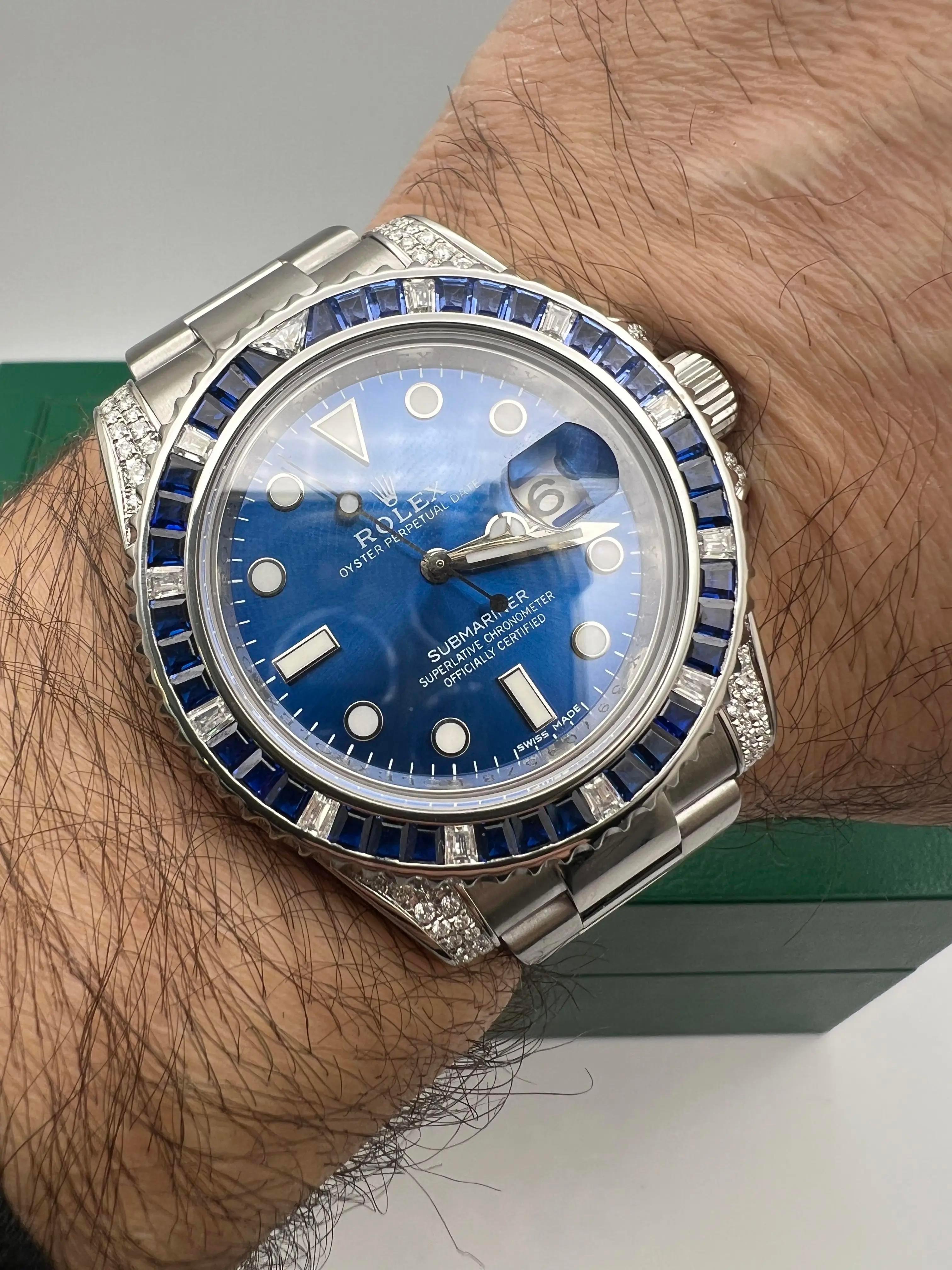 Estilo Rolex Submariner 116610 Zafiros Diamantes Bisel y Esfera Personalizados 116659SABR en Excelente estado para la venta en New York, NY