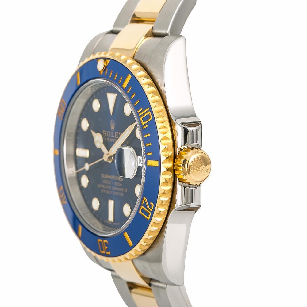 Rolex Submariner 116613, White Dial, Certified and Warranty In Excellent Condition For Sale In Miami, FL