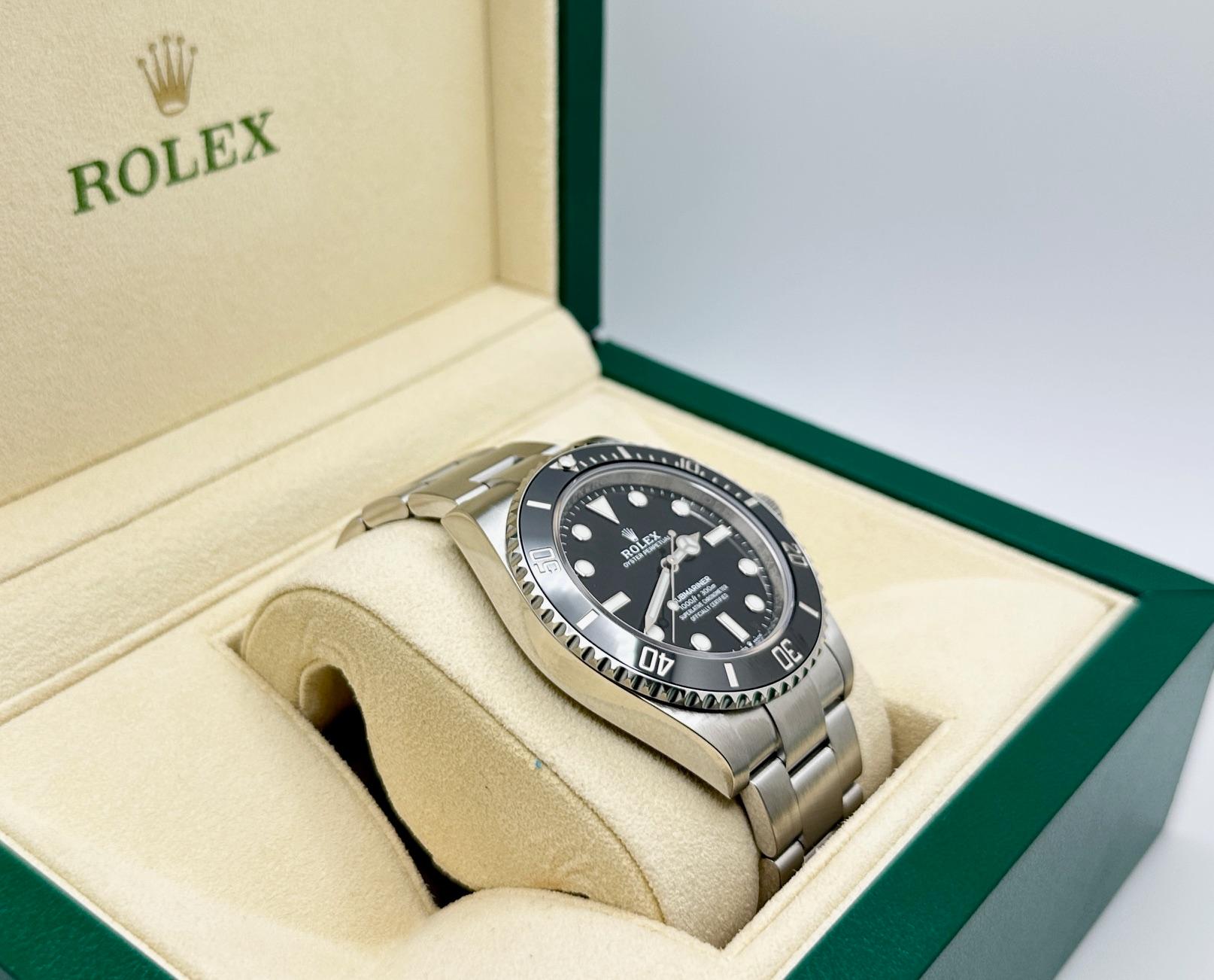 Rolex Submariner 124060 41mm Black Ceramic Stainless Steel Box Paper 2022 Pour hommes en vente