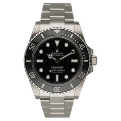 Rolex Submariner 124060 Men's watch Box & papers