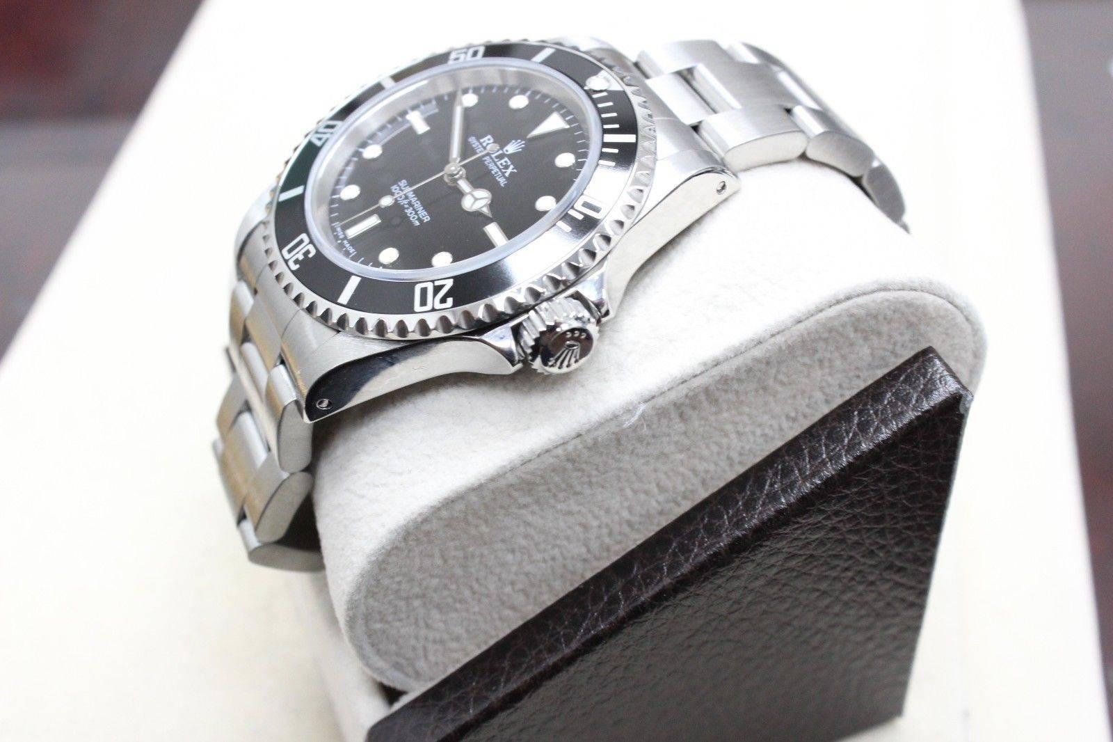 Rolex Submariner 14060 Black Stainless Steel Box and Papers In Excellent Condition In San Diego, CA