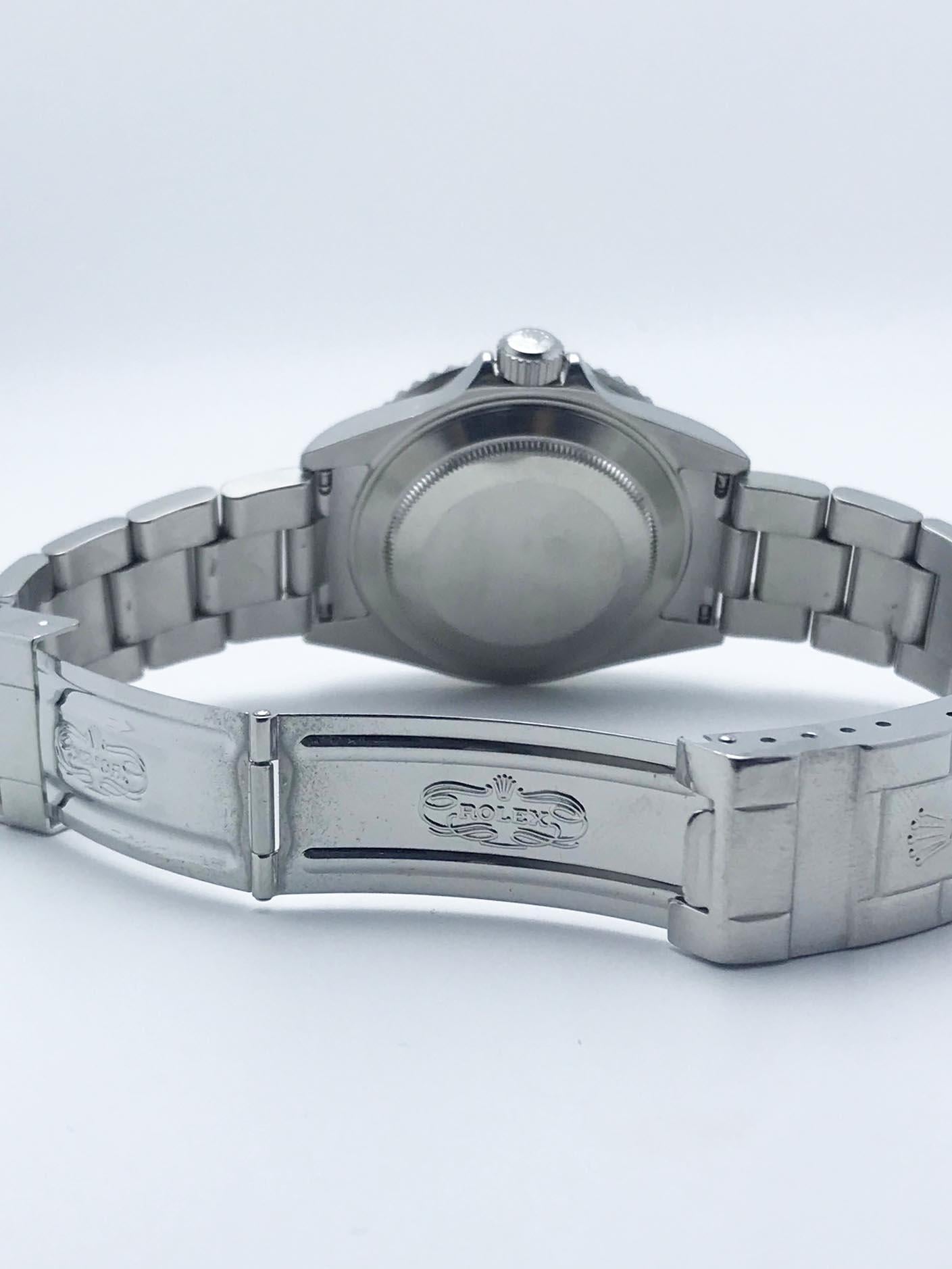 Rolex Submariner 16610LV Black Dial Green Bezel Kermit Stainless Steel 2006 In Excellent Condition In San Diego, CA