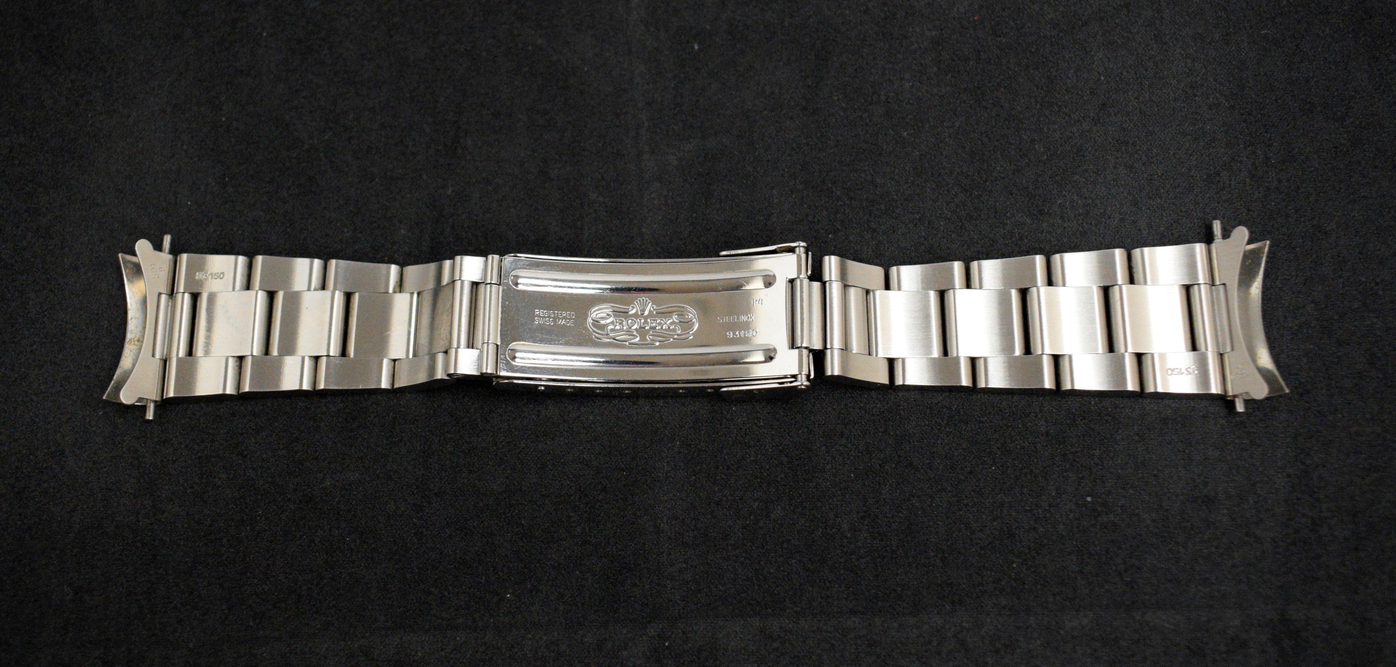 Rolex Submariner 16610 Creamy Date with paper Steel Automatic Watch, 1990 For Sale 6