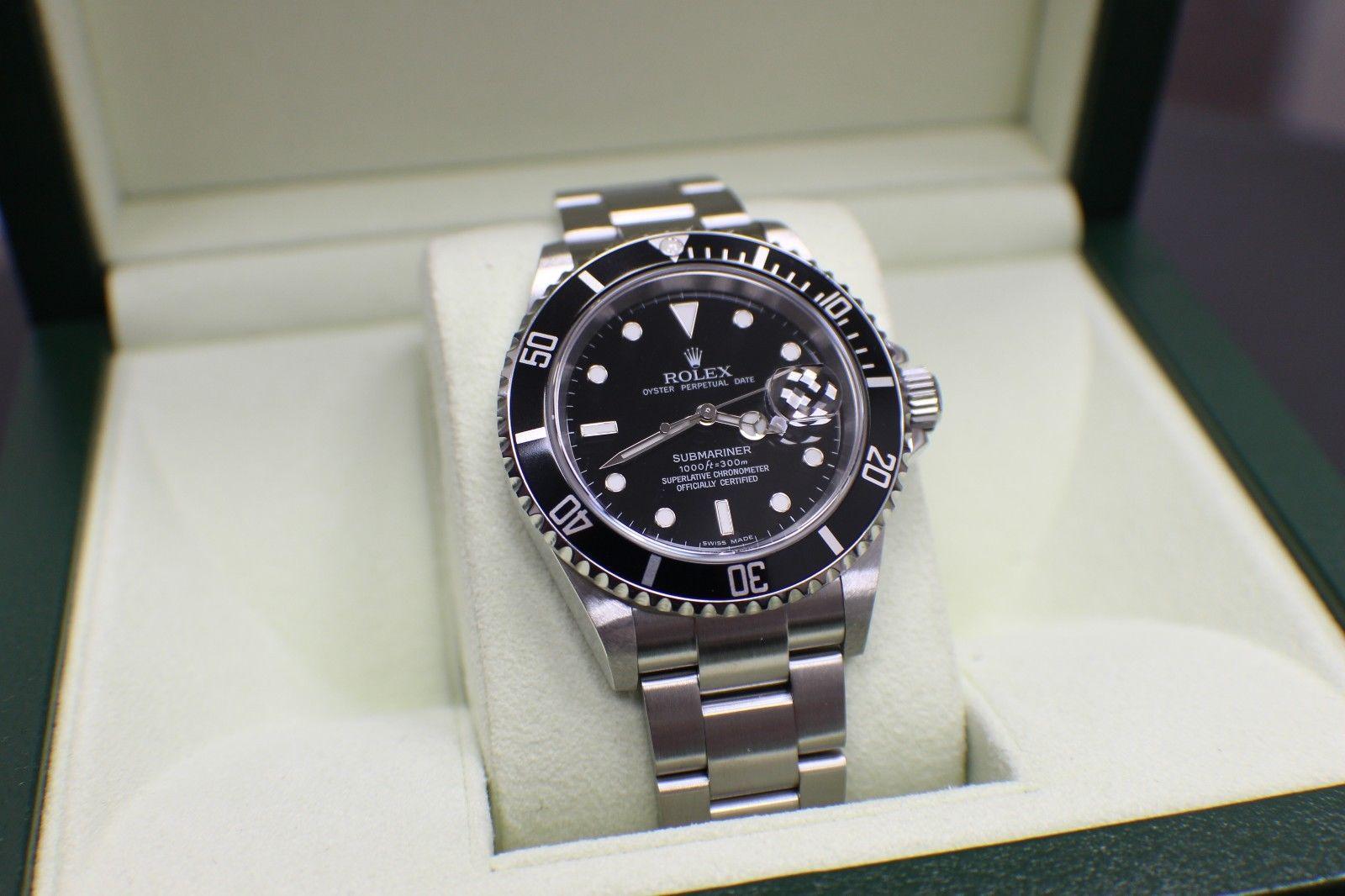 Rolex Submariner 16610 Date Stainless Steel Black Box and Papers Mint In Excellent Condition In San Diego, CA