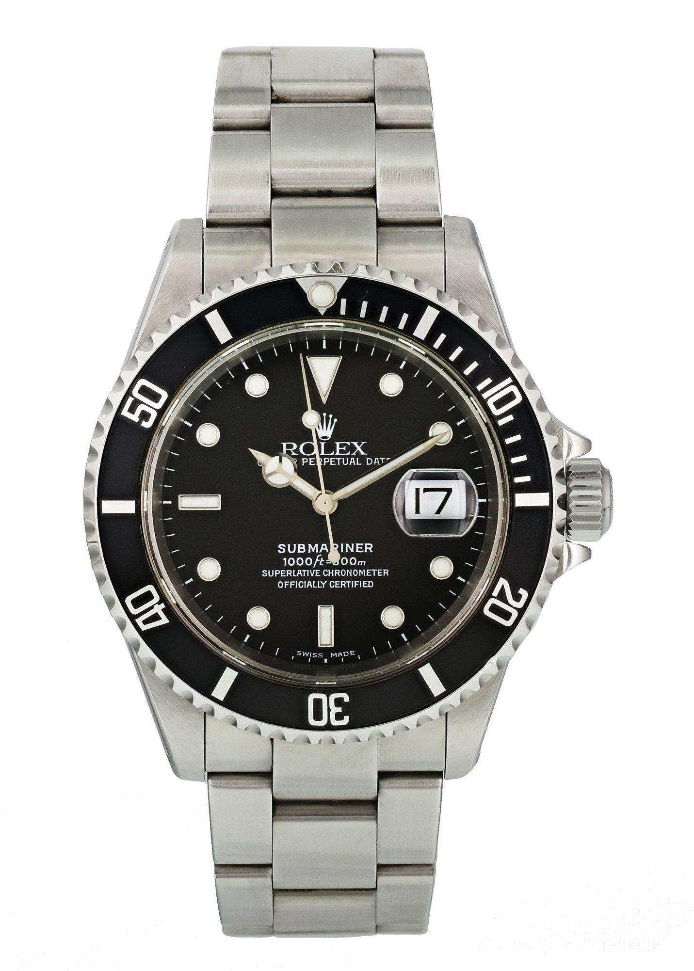 Rolex Submariner 16610 Men Watch. 
40mm Stainless Steel case. 
Stainless Steel Unidirectional bezel. 
Black dial with Luminous Steel hands indexes and dot hour markers. 
Minute markers on the outer dial. 
Date display at the 3 o'clock position.
