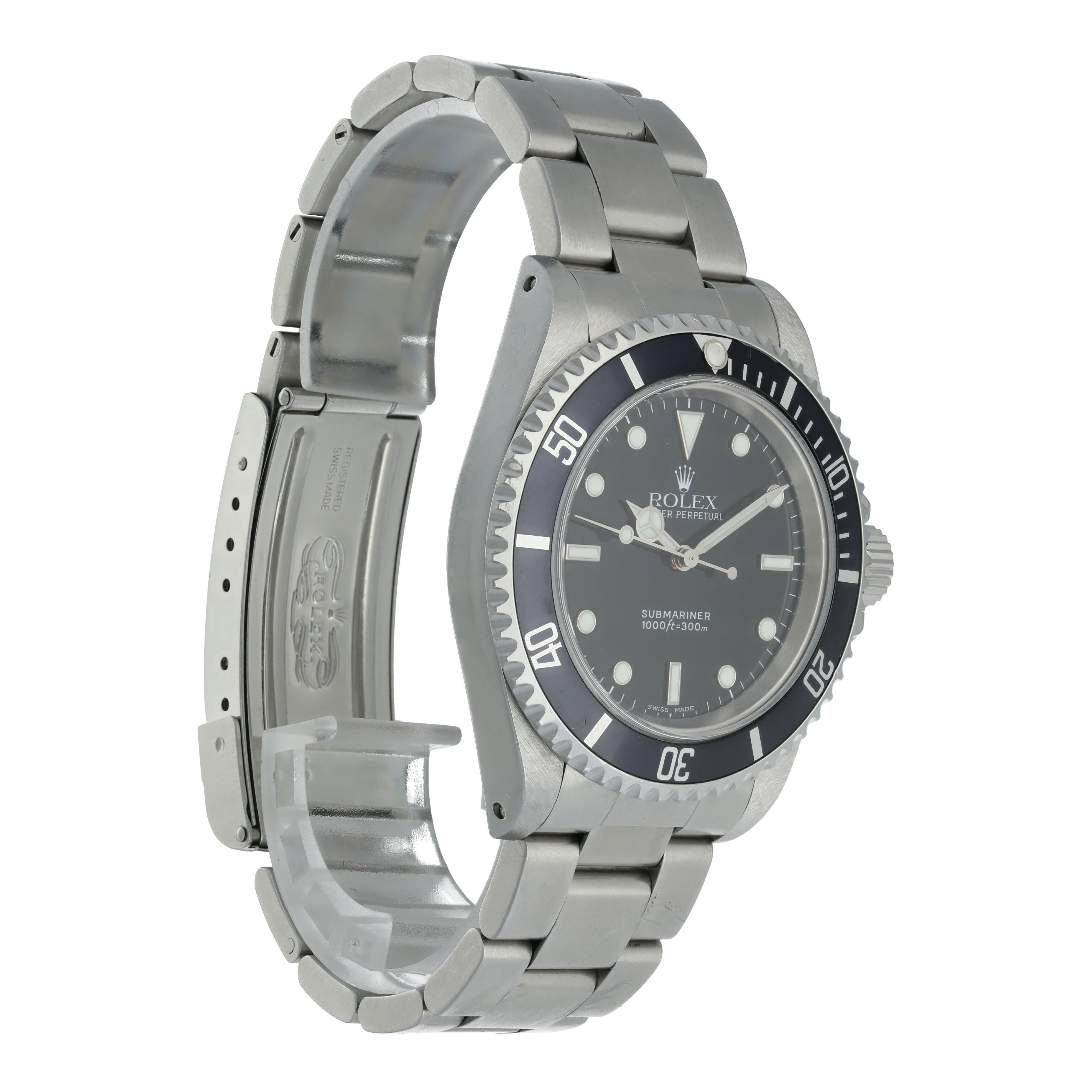 Rolex Submariner 16610 Men’s Watch In Excellent Condition For Sale In New York, NY