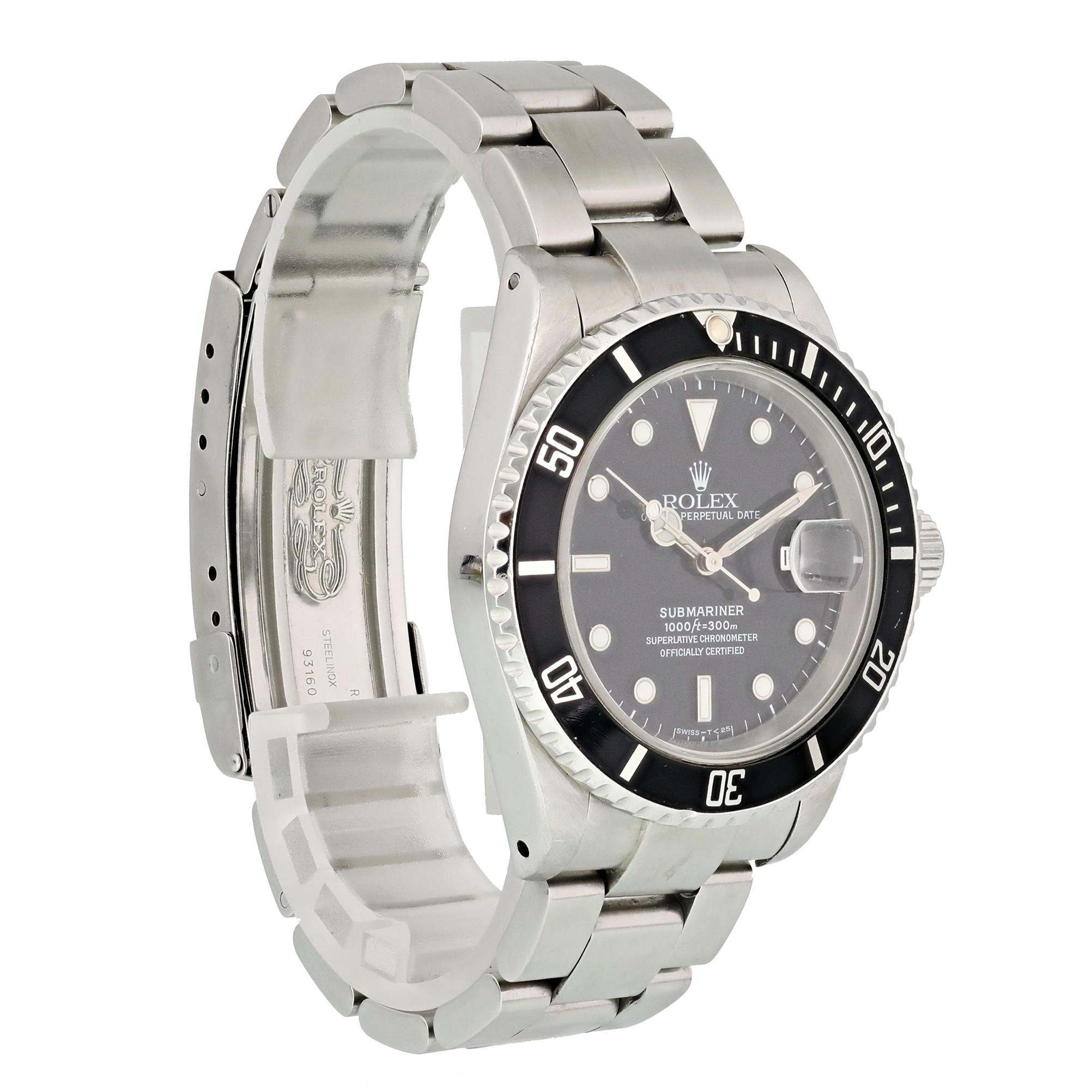 Rolex Submariner 16610 Men’s Watch In Excellent Condition For Sale In New York, NY