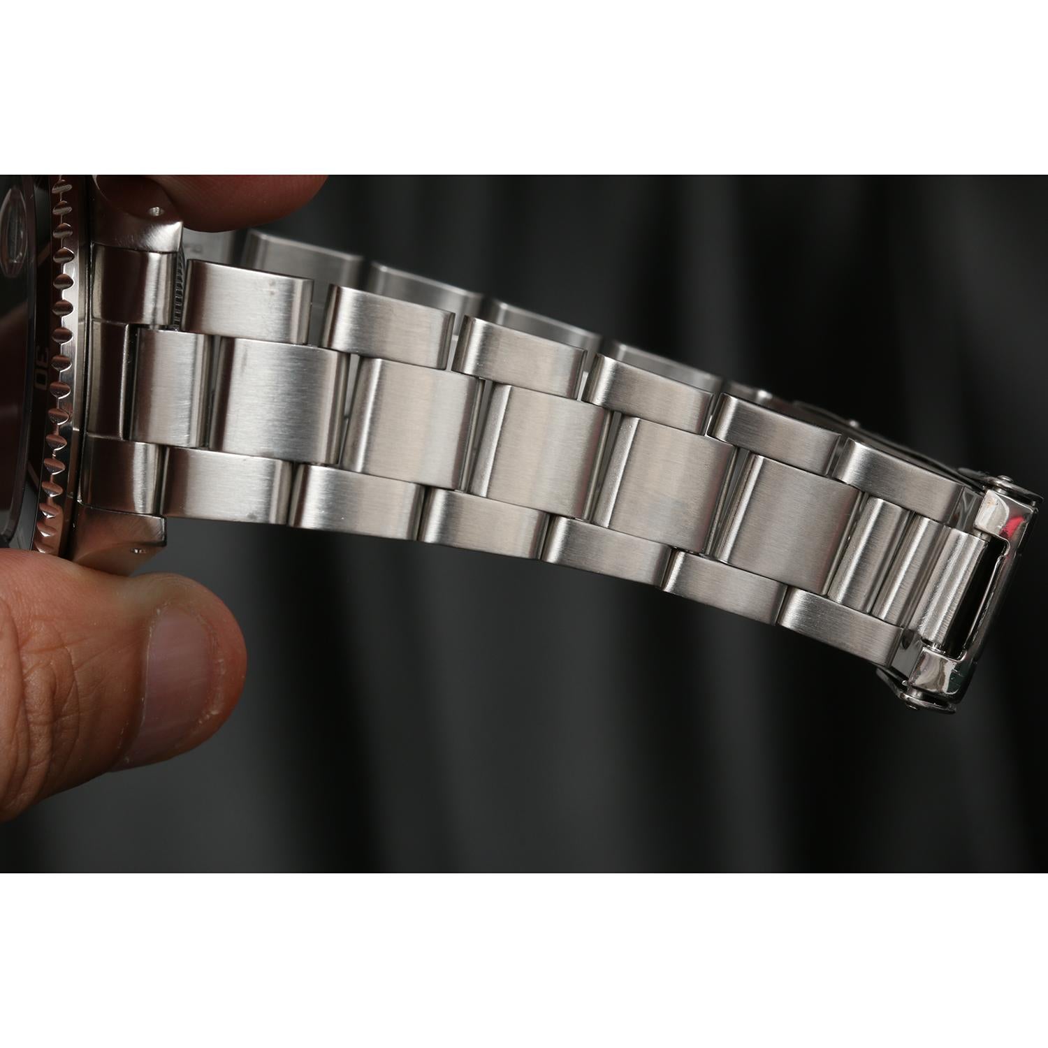 Rolex Submariner 16610 Stainless Steel Men's Watch 4