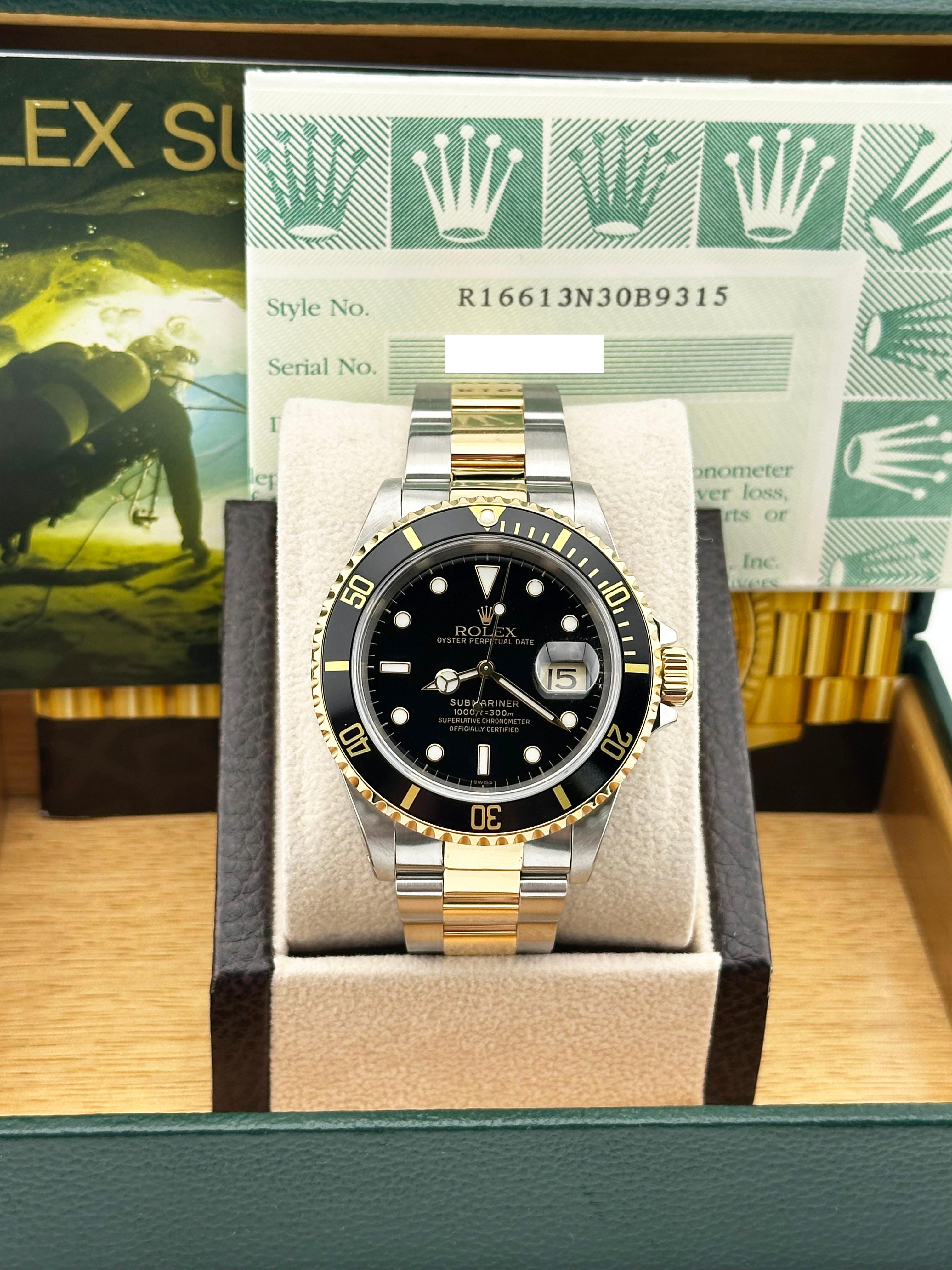 Rolex Submariner 16613 40mm Negro 18K Oro Amarillo Acero Inoxidable Caja Papeles en Excelente Estado en San Diego, CA
