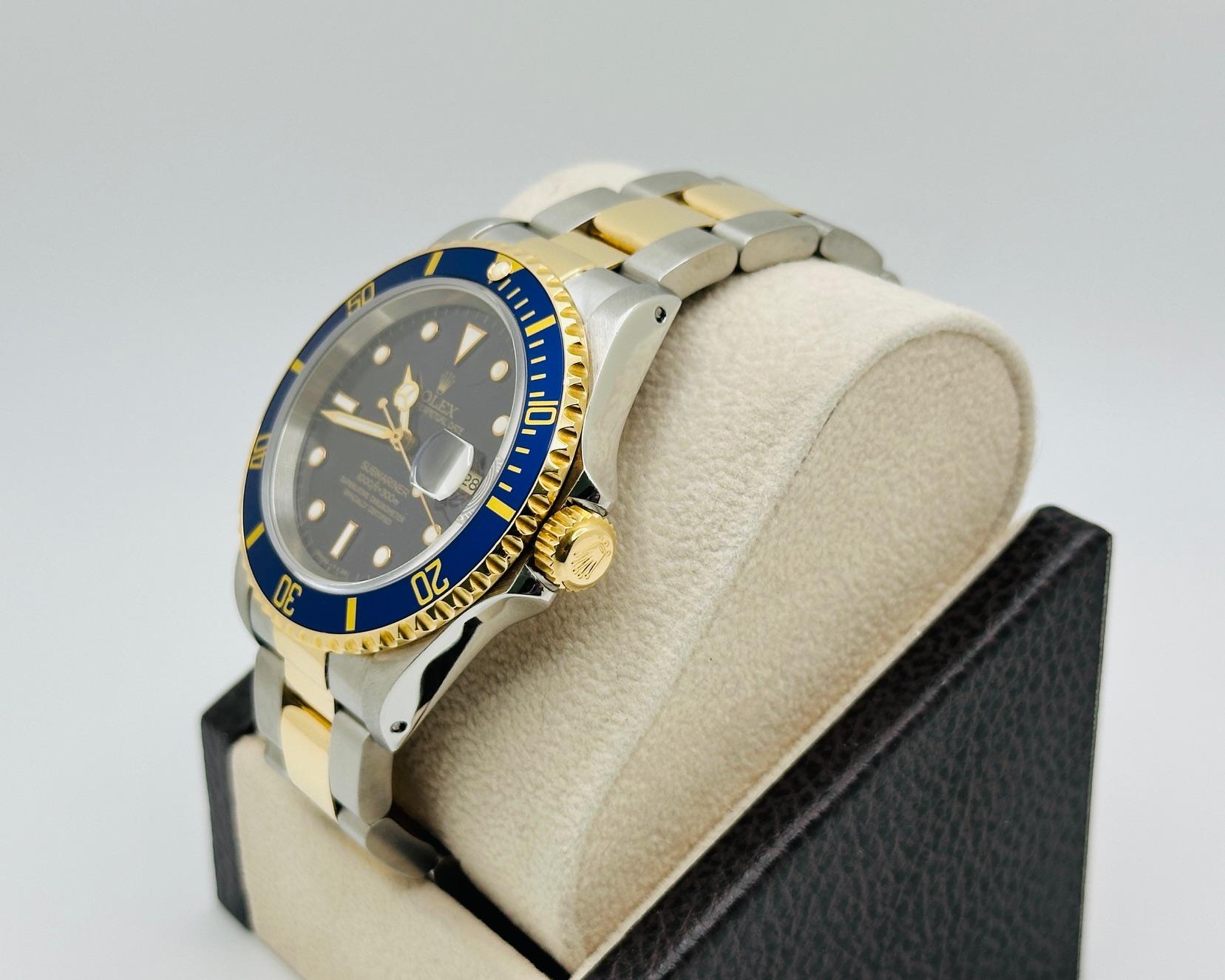 Rolex Submariner 16613 Blue Dial 18K Yellow Gold Stainless Steel In Good Condition For Sale In San Diego, CA