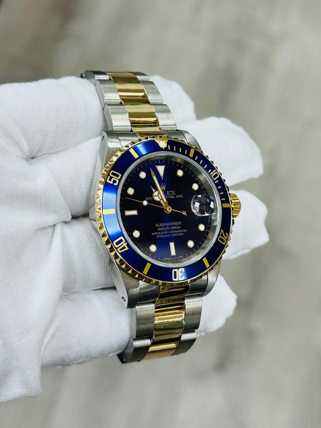 Rolex Submariner 16613 Blue Dial 18K Yellow Gold Stainless Steel For Sale 2