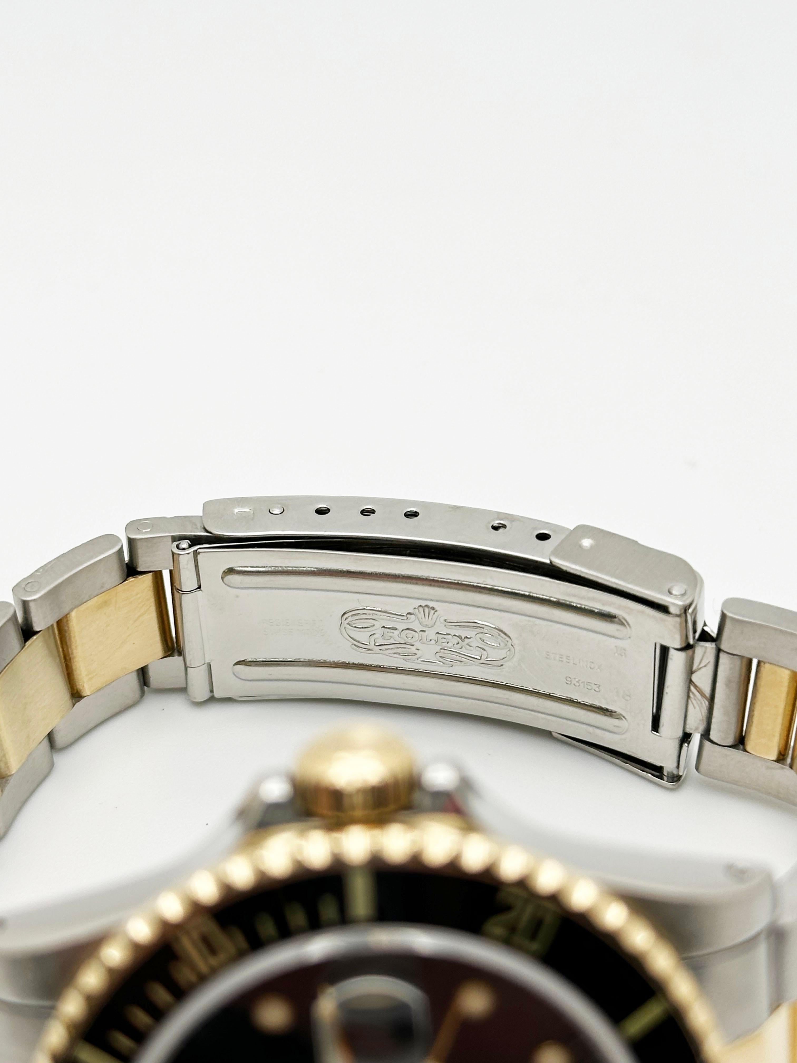 Rolex Submariner 16803 Black Dial 18K Yellow Gold Stainless Steel For Sale 4