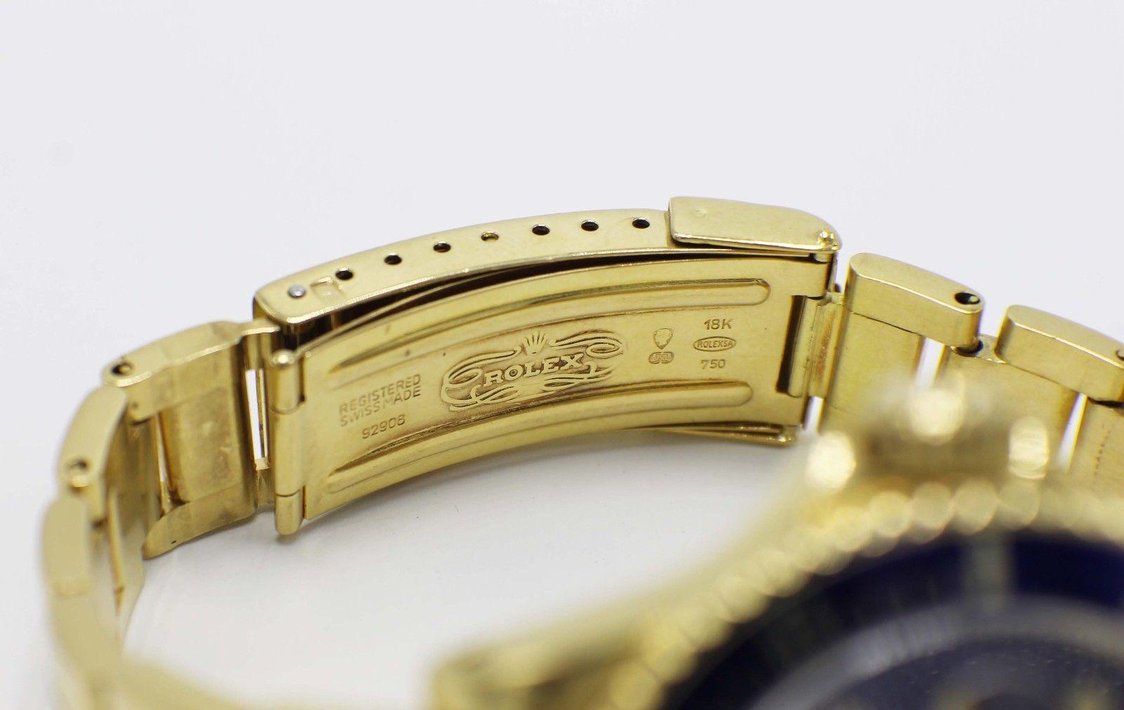 Rolex Submariner 16808 18 Karat Yellow Gold Blue Dial Unpolished In Excellent Condition In San Diego, CA