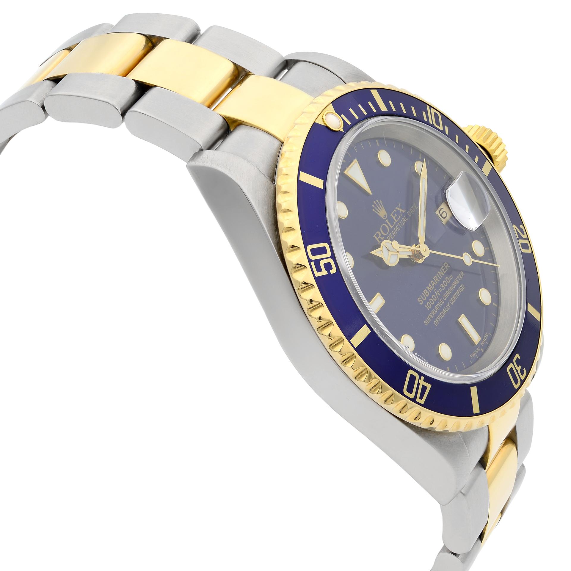Rolex Submariner 18K Gold Steel No Holes Blue Dial Automatic Mens Watch 16613 In Good Condition For Sale In New York, NY