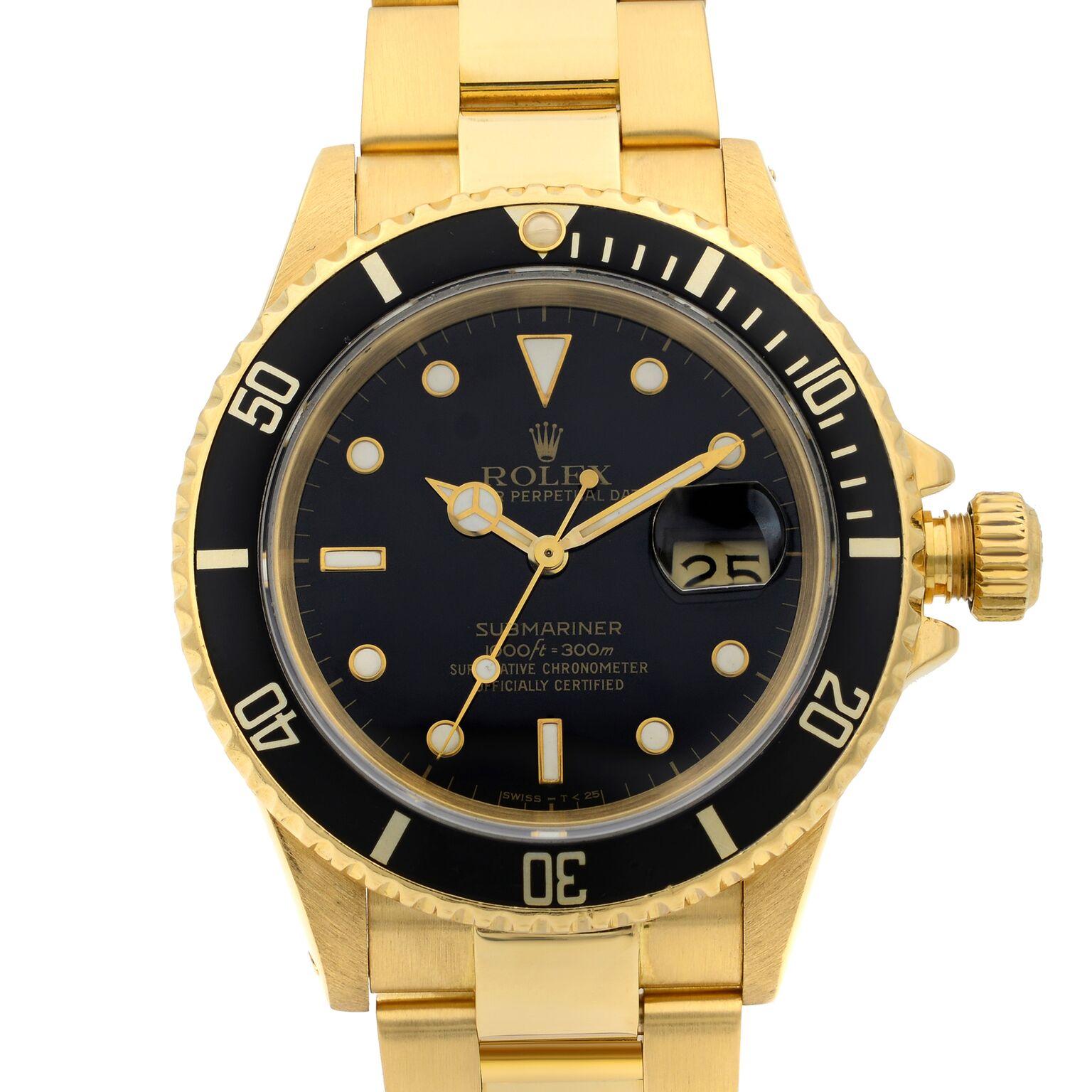 This pre-owned Rolex Submariner 16618 is a beautiful men's timepiece that is powered by mechanical (automatic) movement which is cased in a yellow gold case. It has a round shape face, date indicator dial and has hand sticks & dots style markers. It