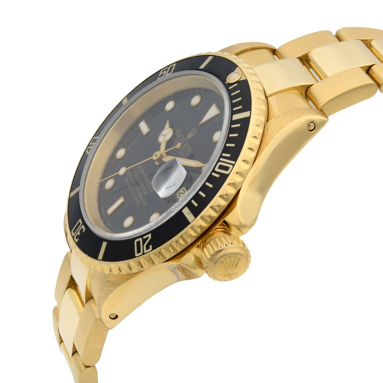 Rolex Submariner 18 Karat Yellow Gold Black Dial Automatic Men's Watch 16618 In Good Condition In New York, NY